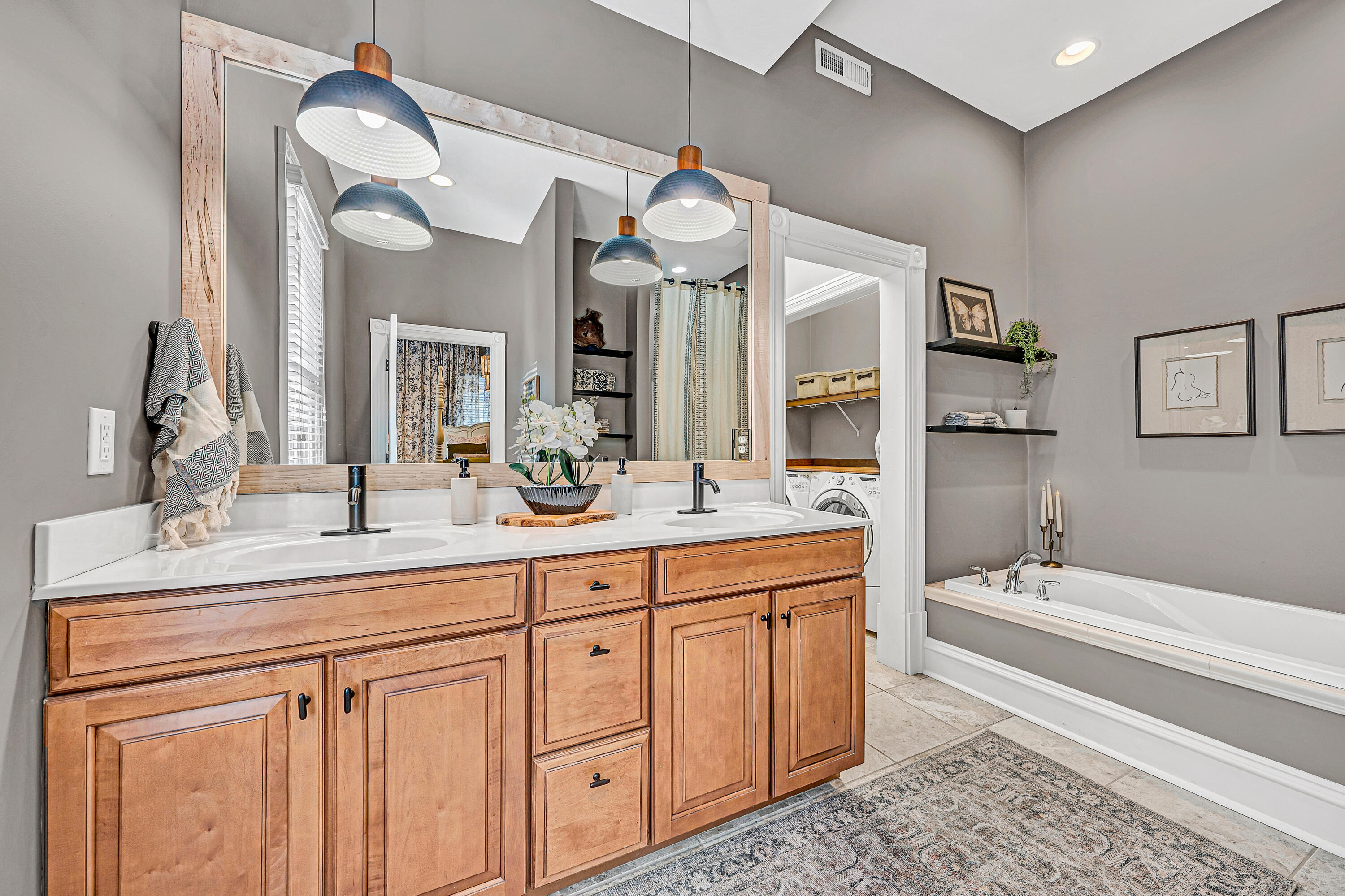 372 Albemarle AVE SW