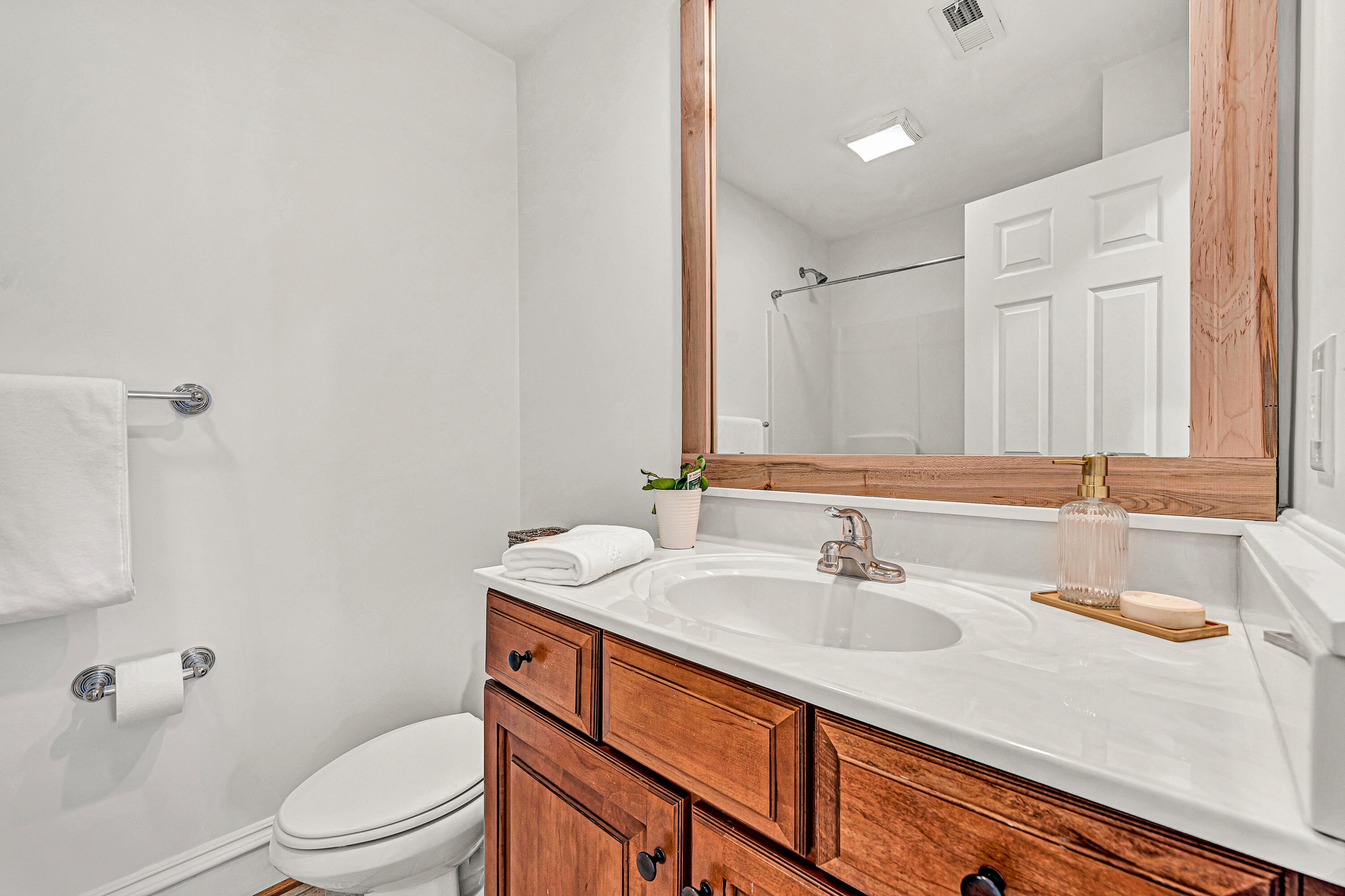 372 Albemarle AVE SW