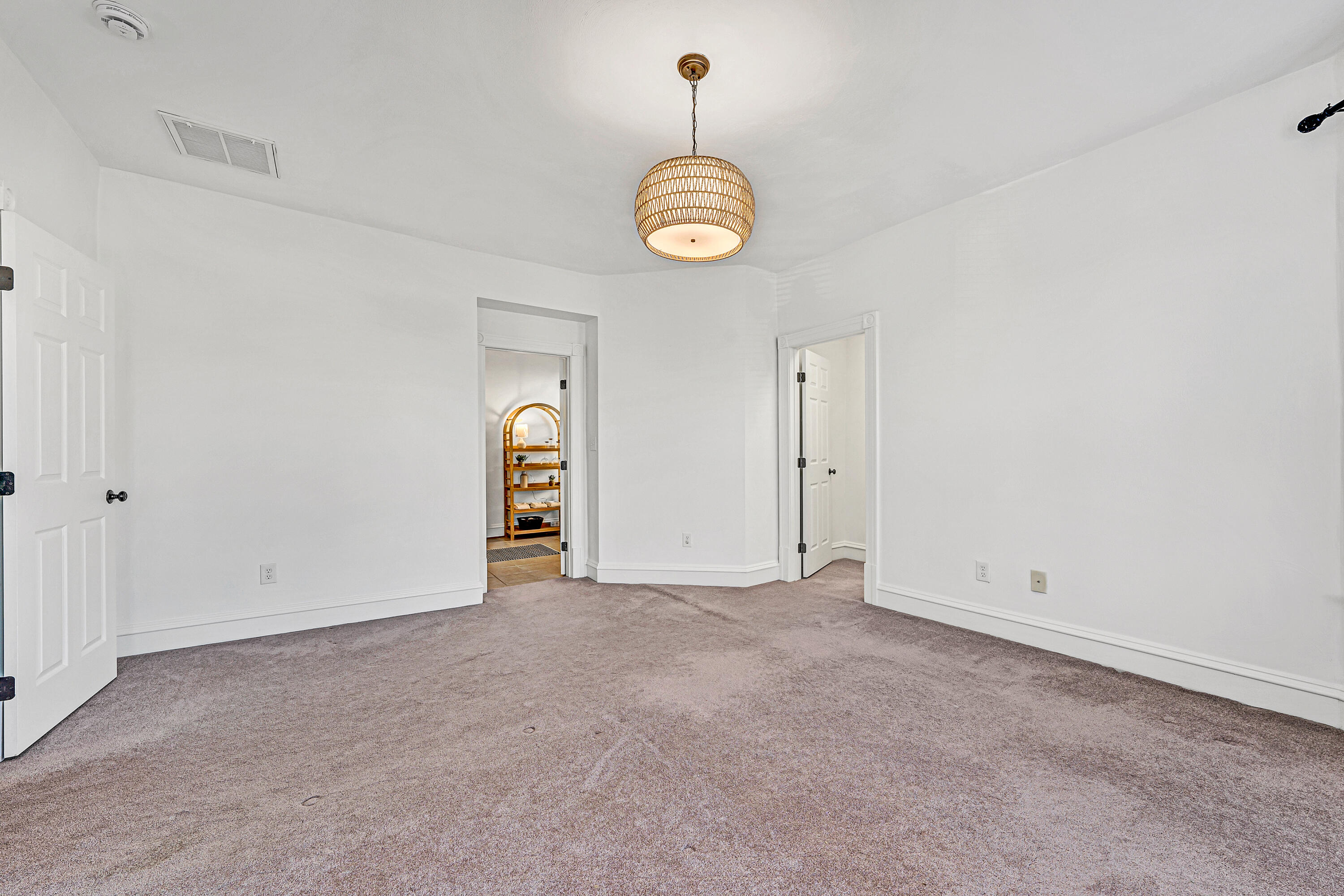 372 Albemarle AVE SW