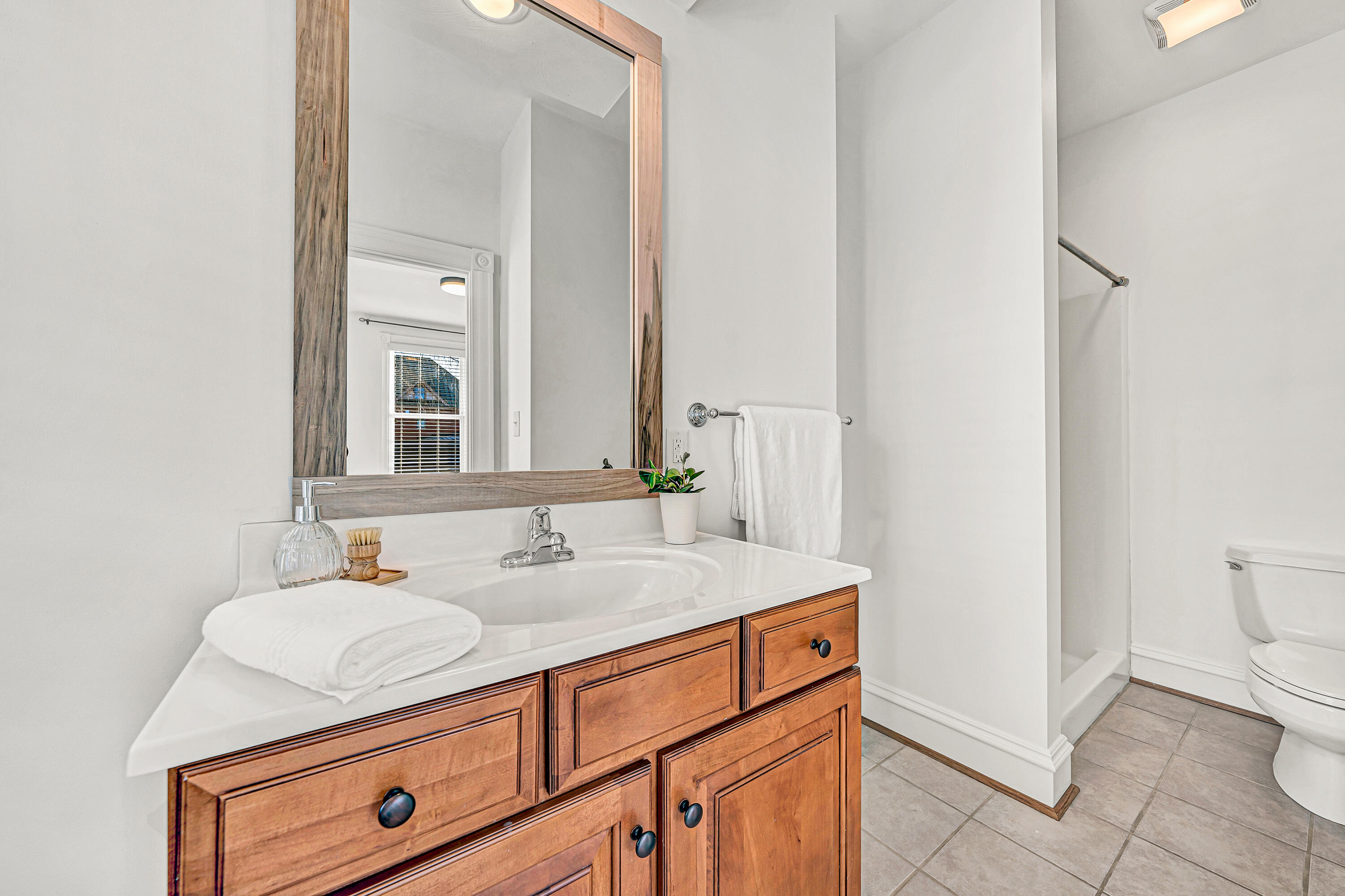 372 Albemarle AVE SW