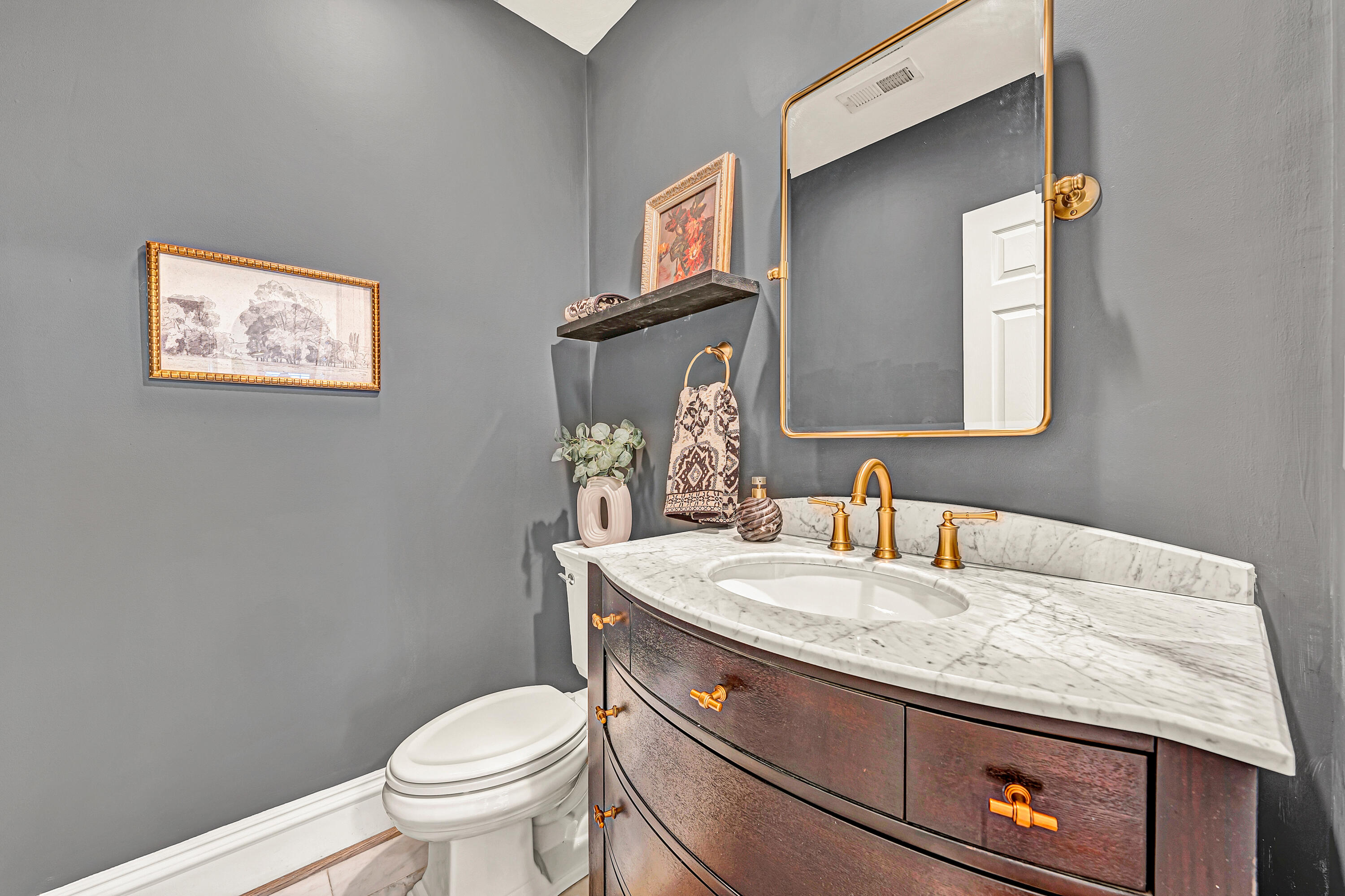 372 Albemarle AVE SW