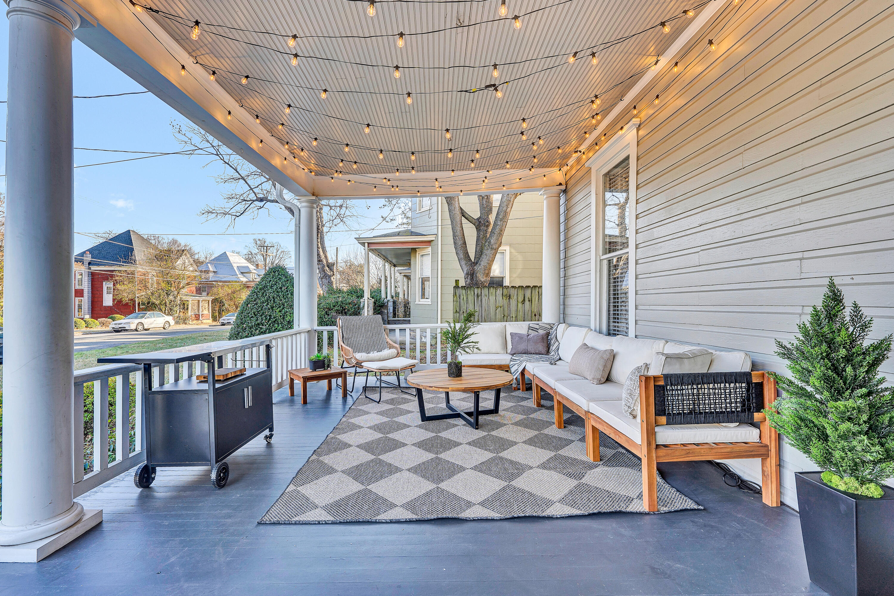 372 Albemarle AVE SW