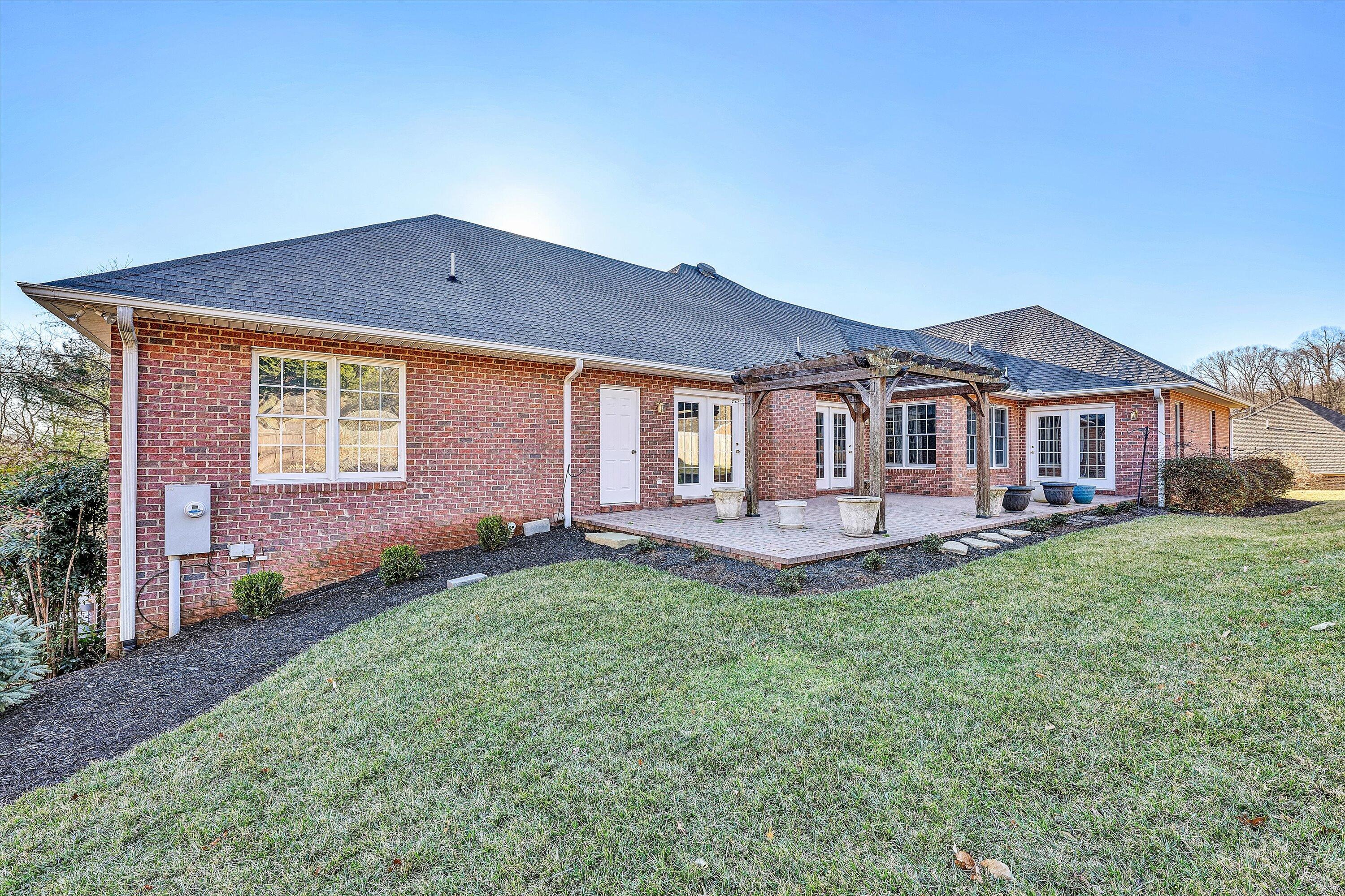 6304 Roselawn Court DR