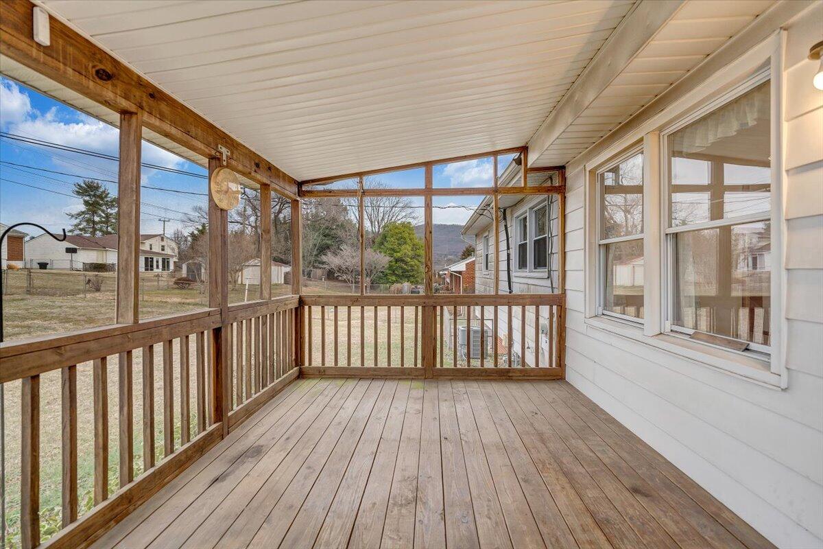 626 Santee RD