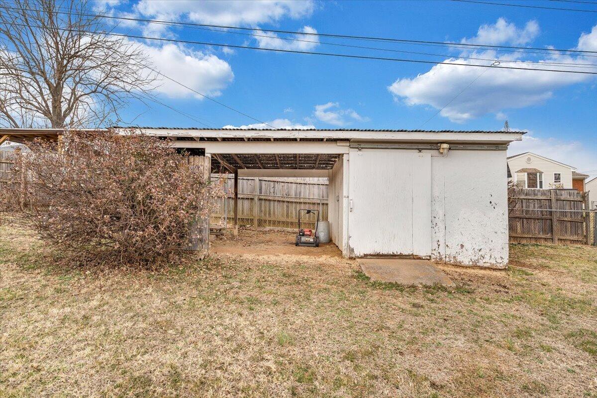626 Santee RD