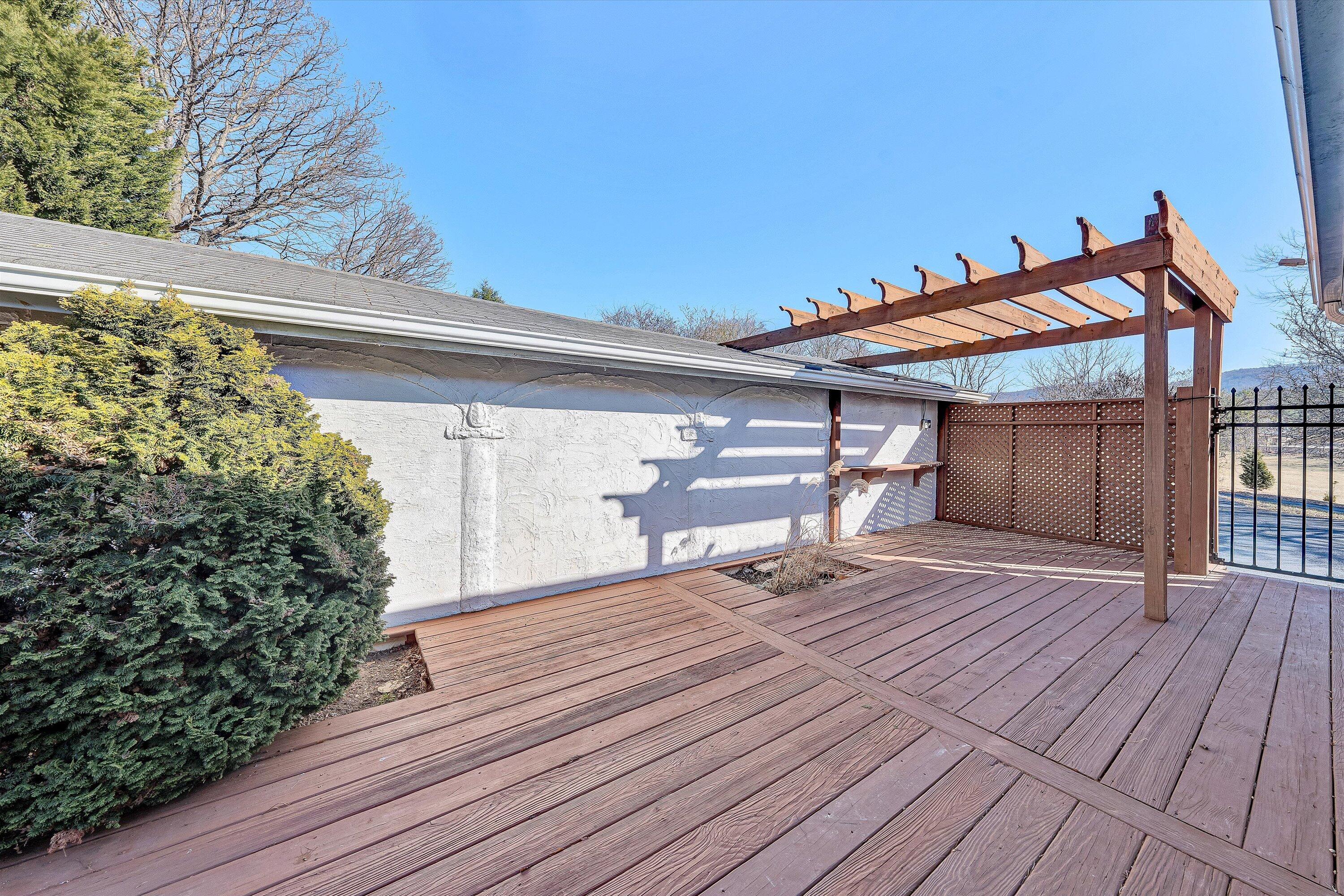 1944 Blue Ridge Springs RD