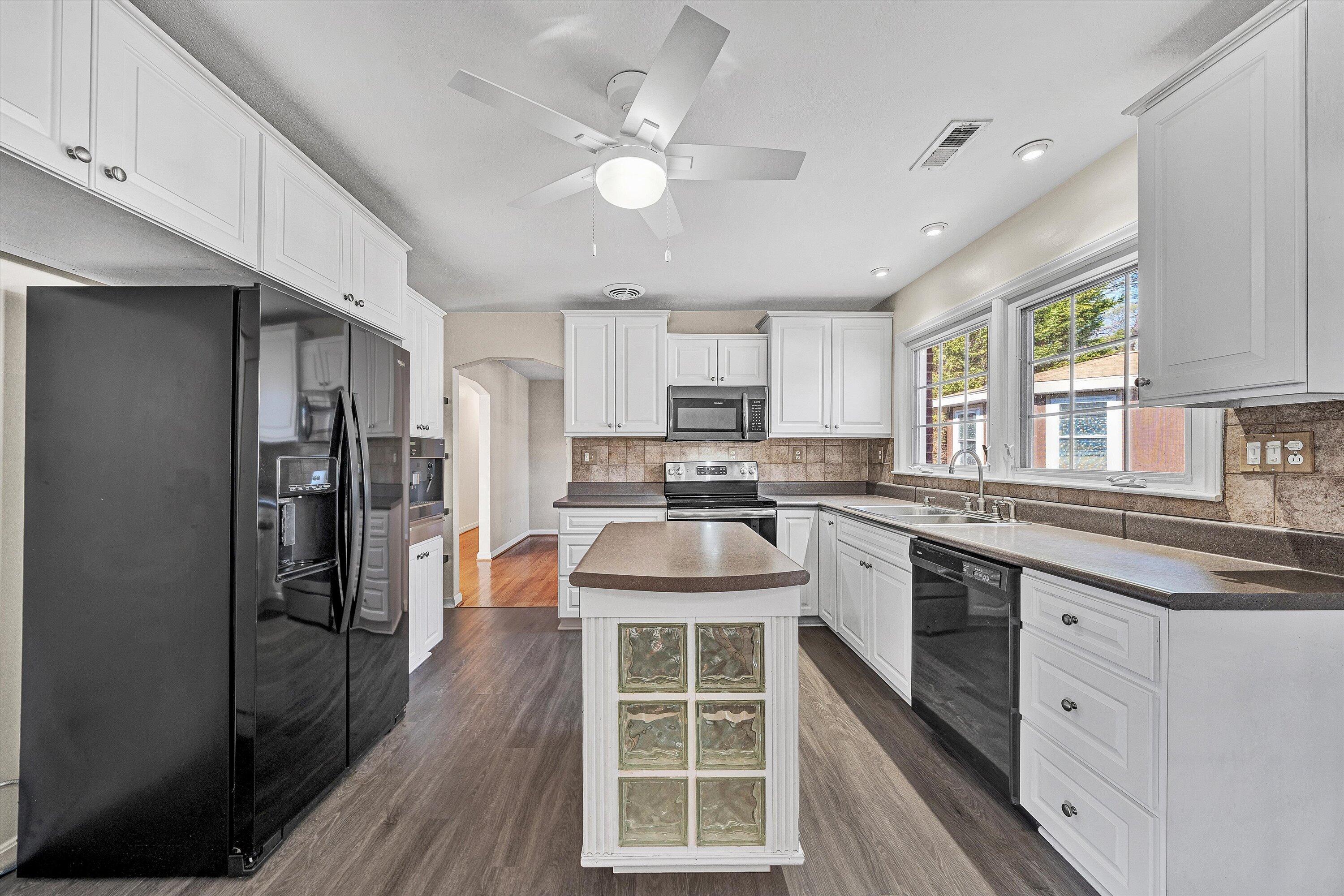 1944 Blue Ridge Springs RD