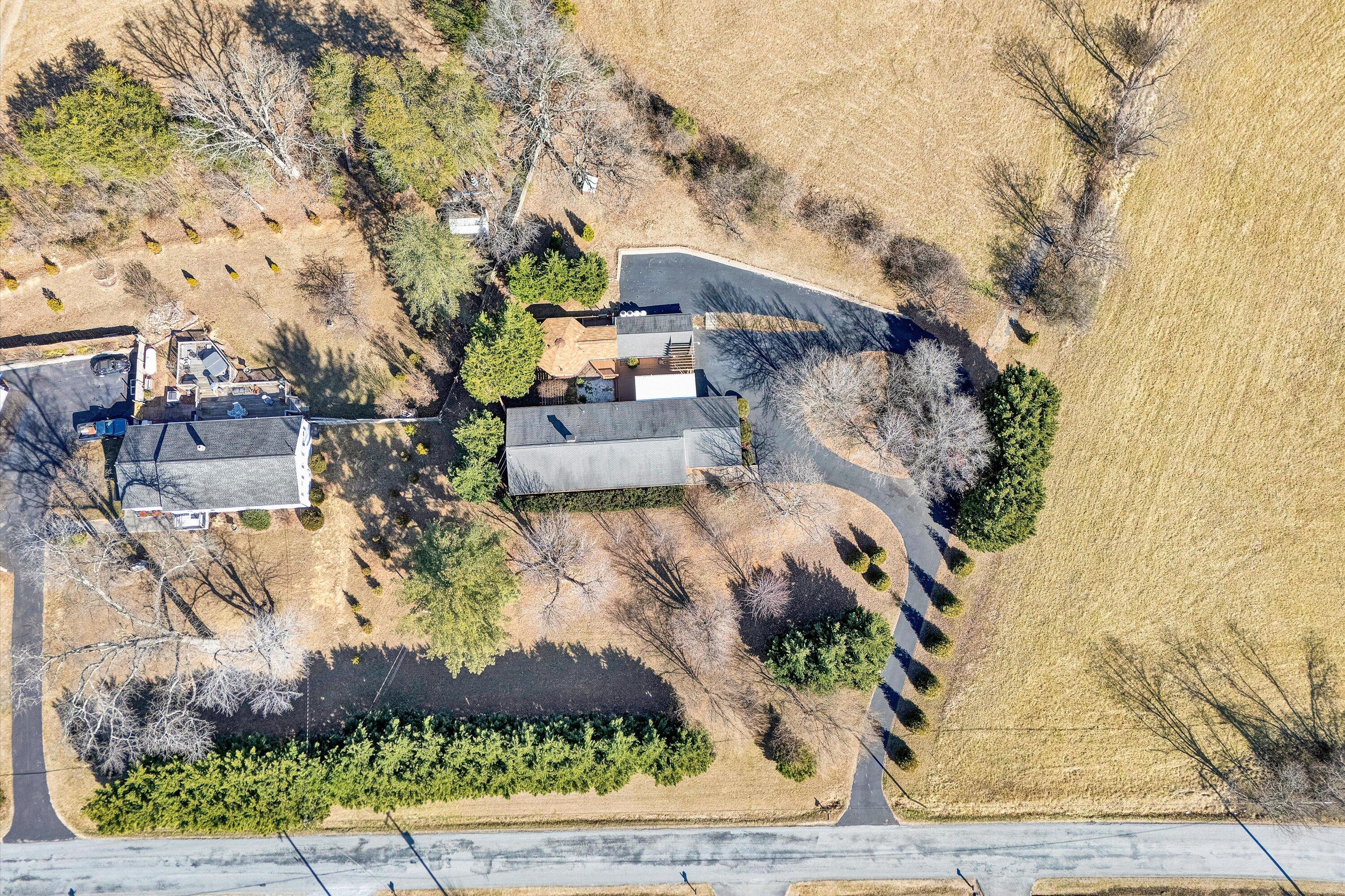 1944 Blue Ridge Springs RD