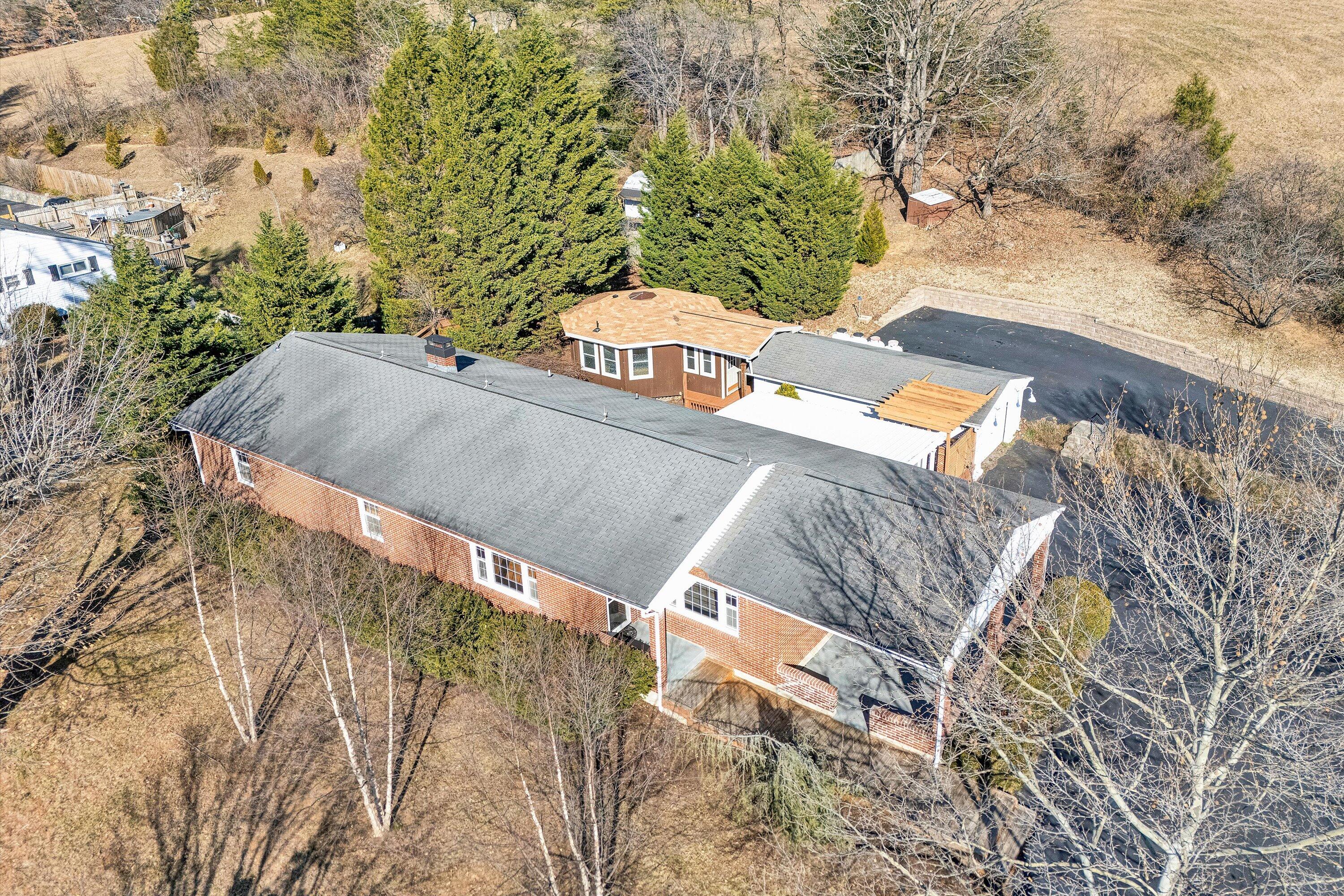 1944 Blue Ridge Springs RD