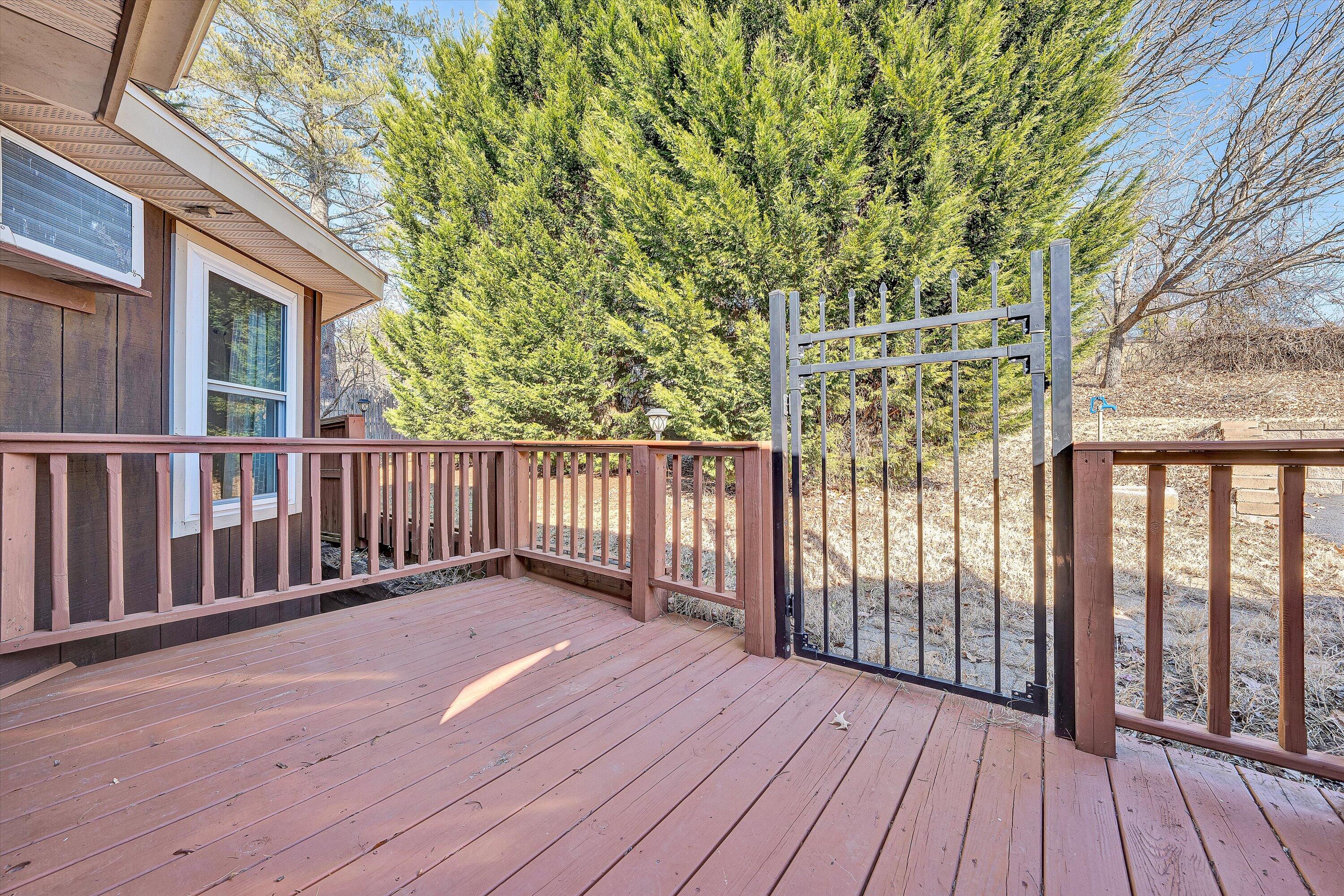 1944 Blue Ridge Springs RD