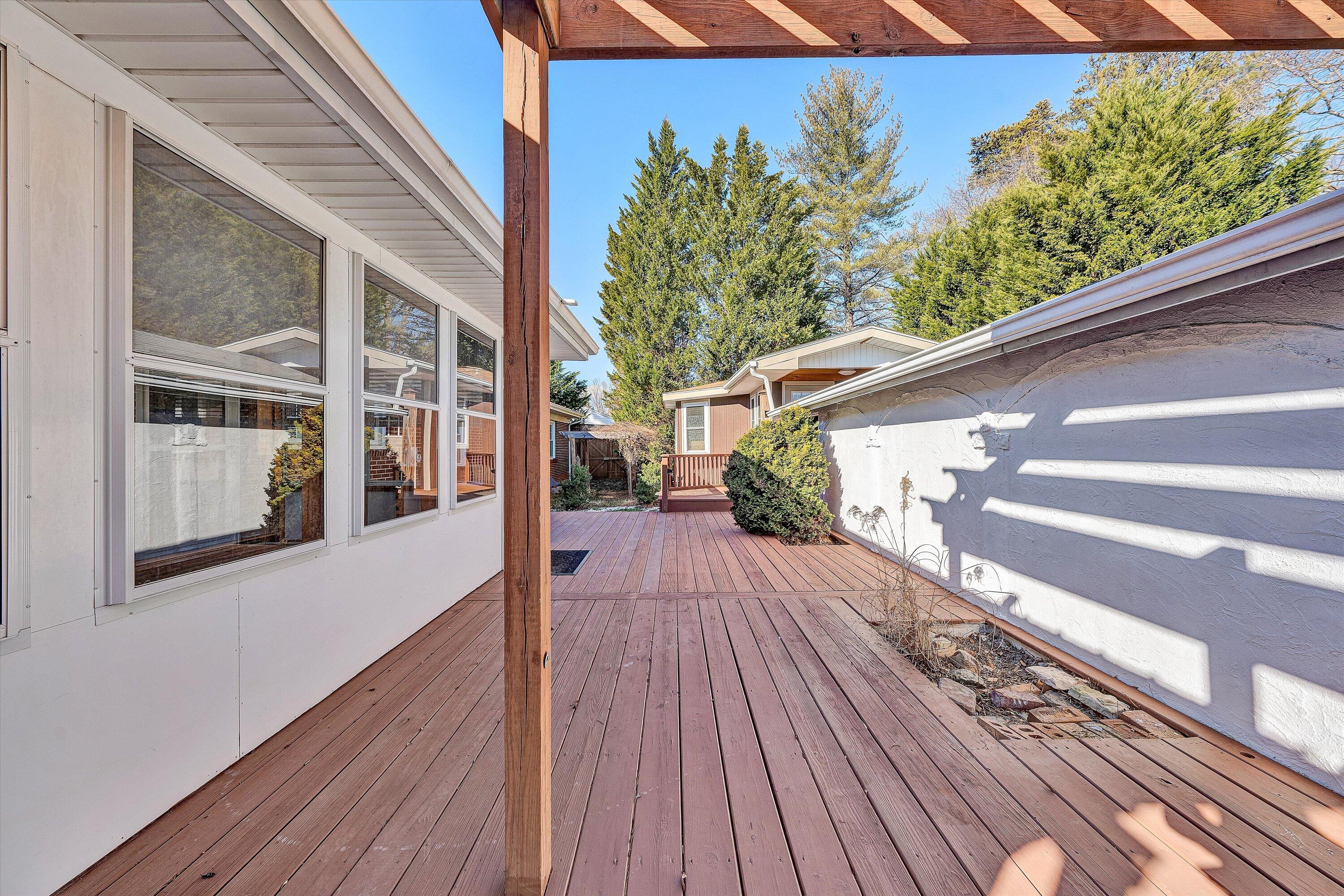 1944 Blue Ridge Springs RD