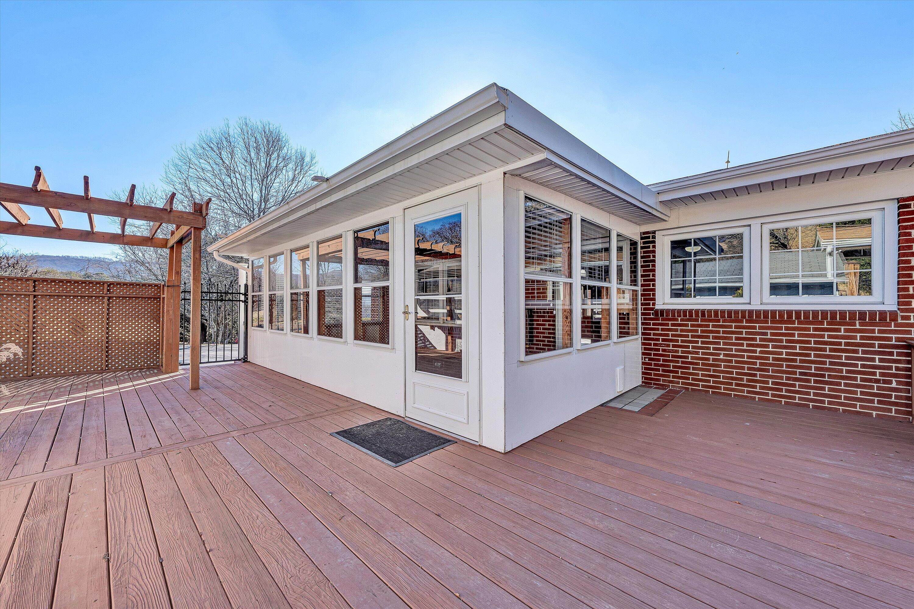 1944 Blue Ridge Springs RD