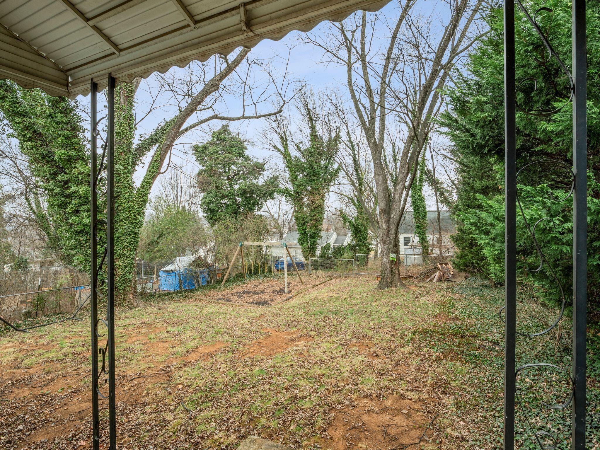 2435 Denniston AVE SW