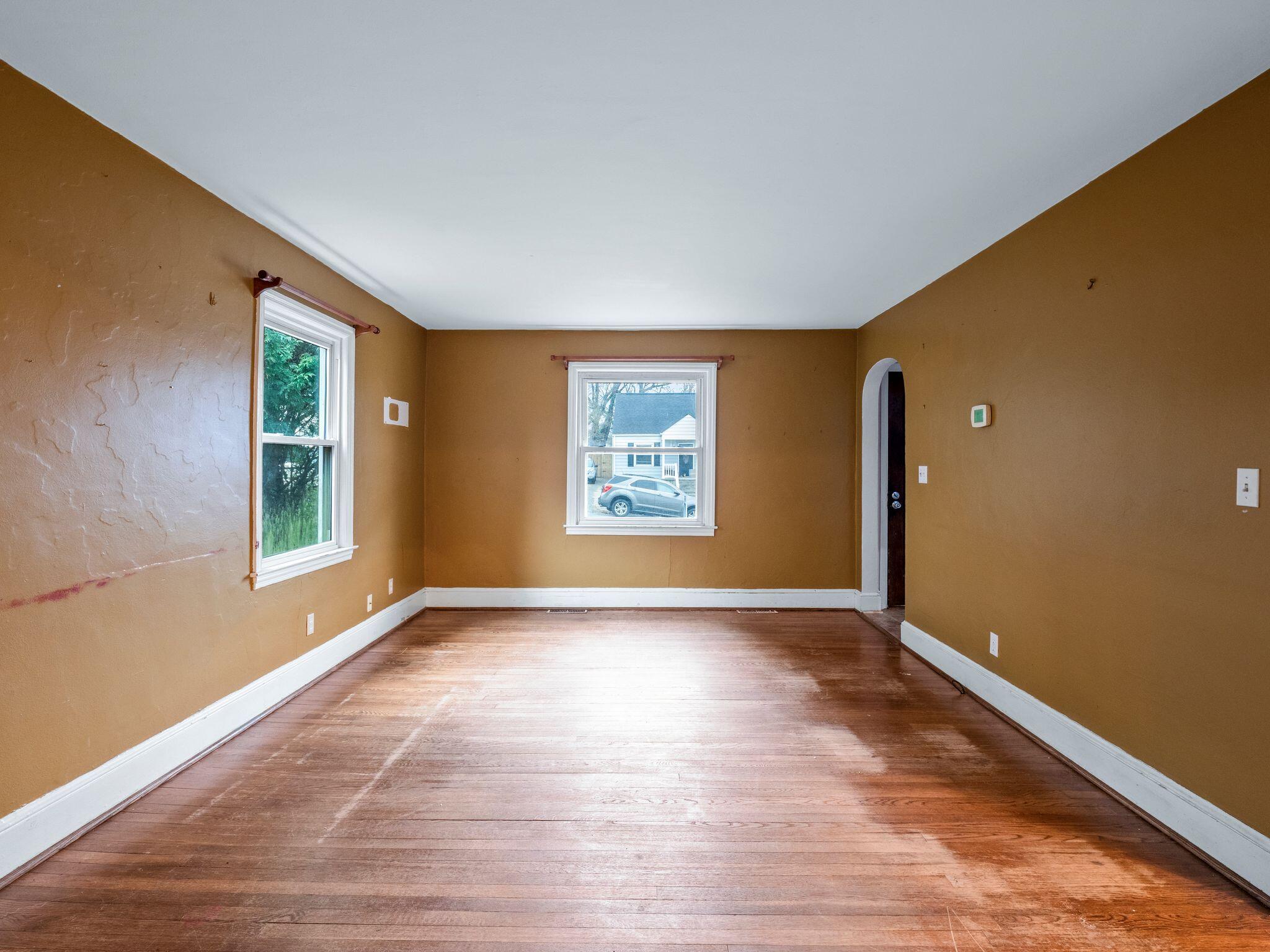 2435 Denniston AVE SW