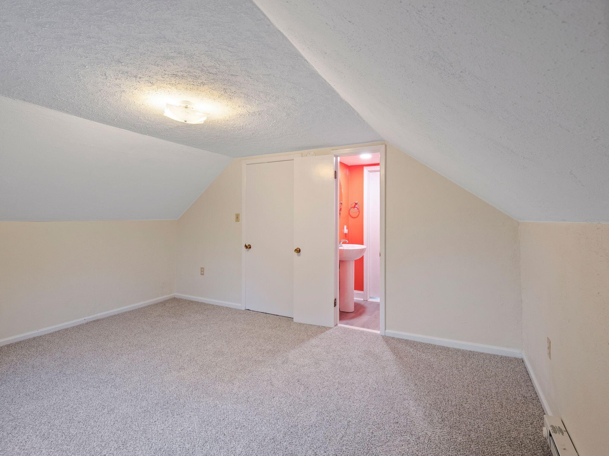 2435 Denniston AVE SW