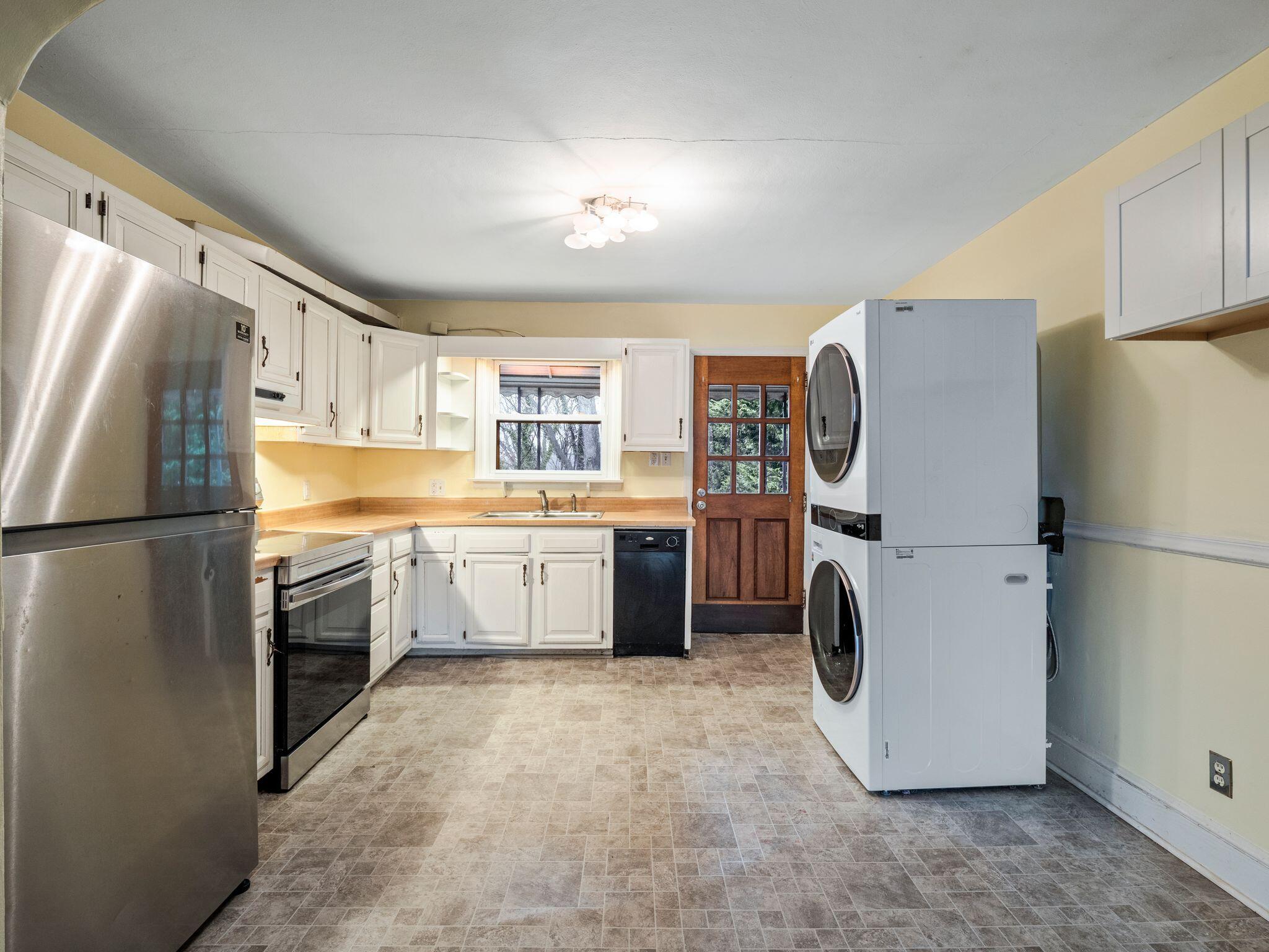 2435 Denniston AVE SW