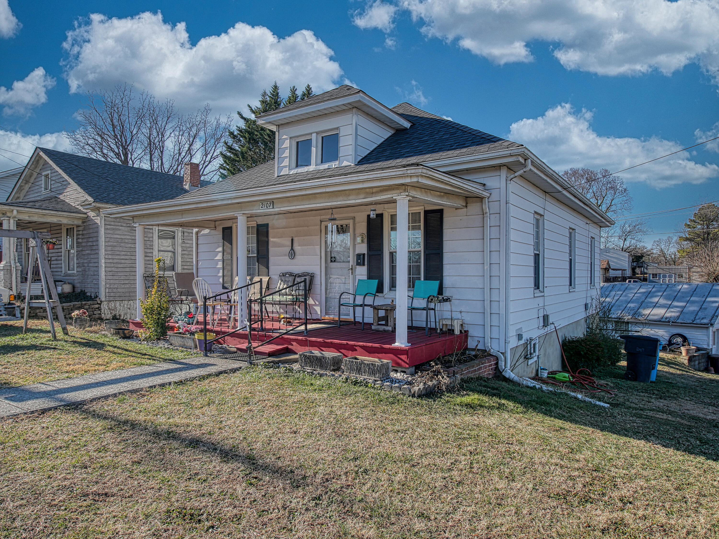 2107 Kenwood BLVD SE