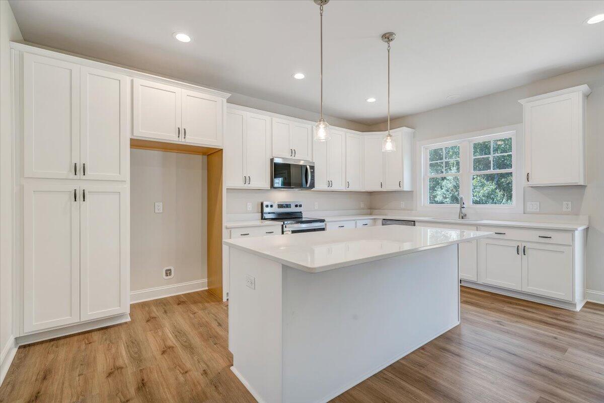 7051 Parkway View TRL