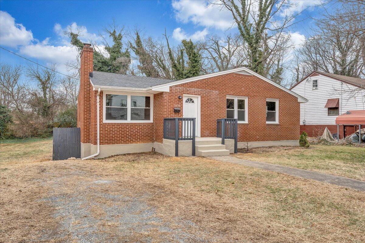 2830 Barnhart ST NW