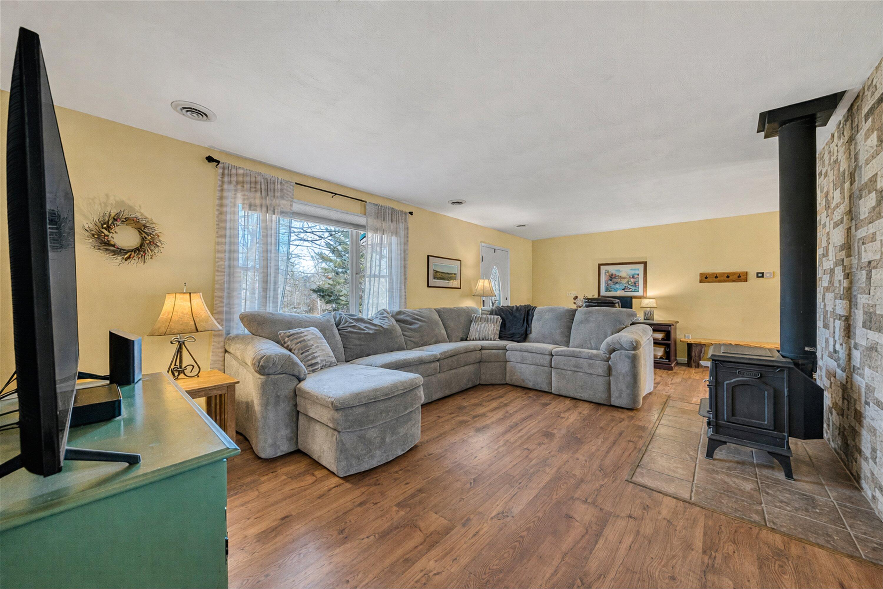 2770 Gravel Hill RD