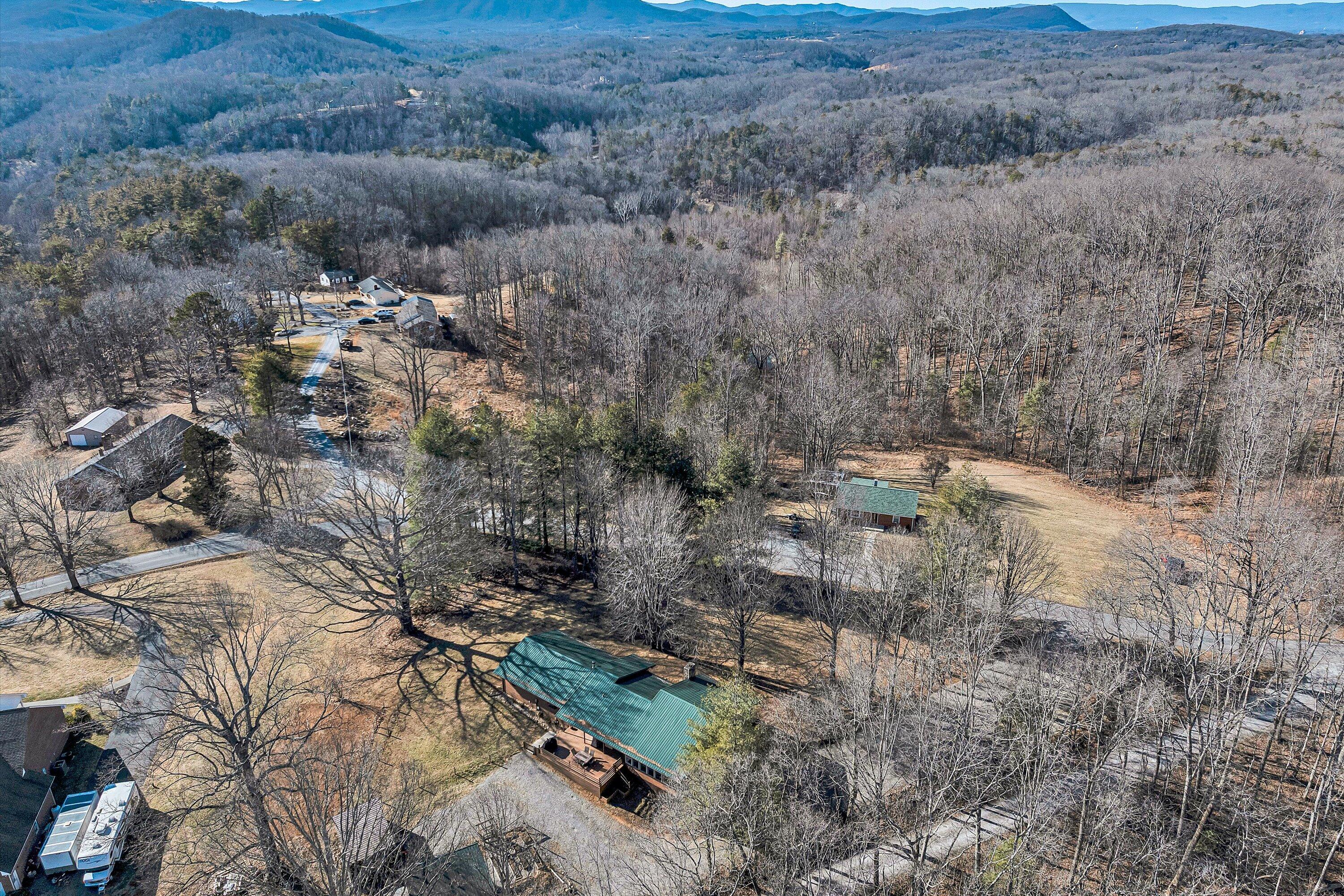 2770 Gravel Hill RD