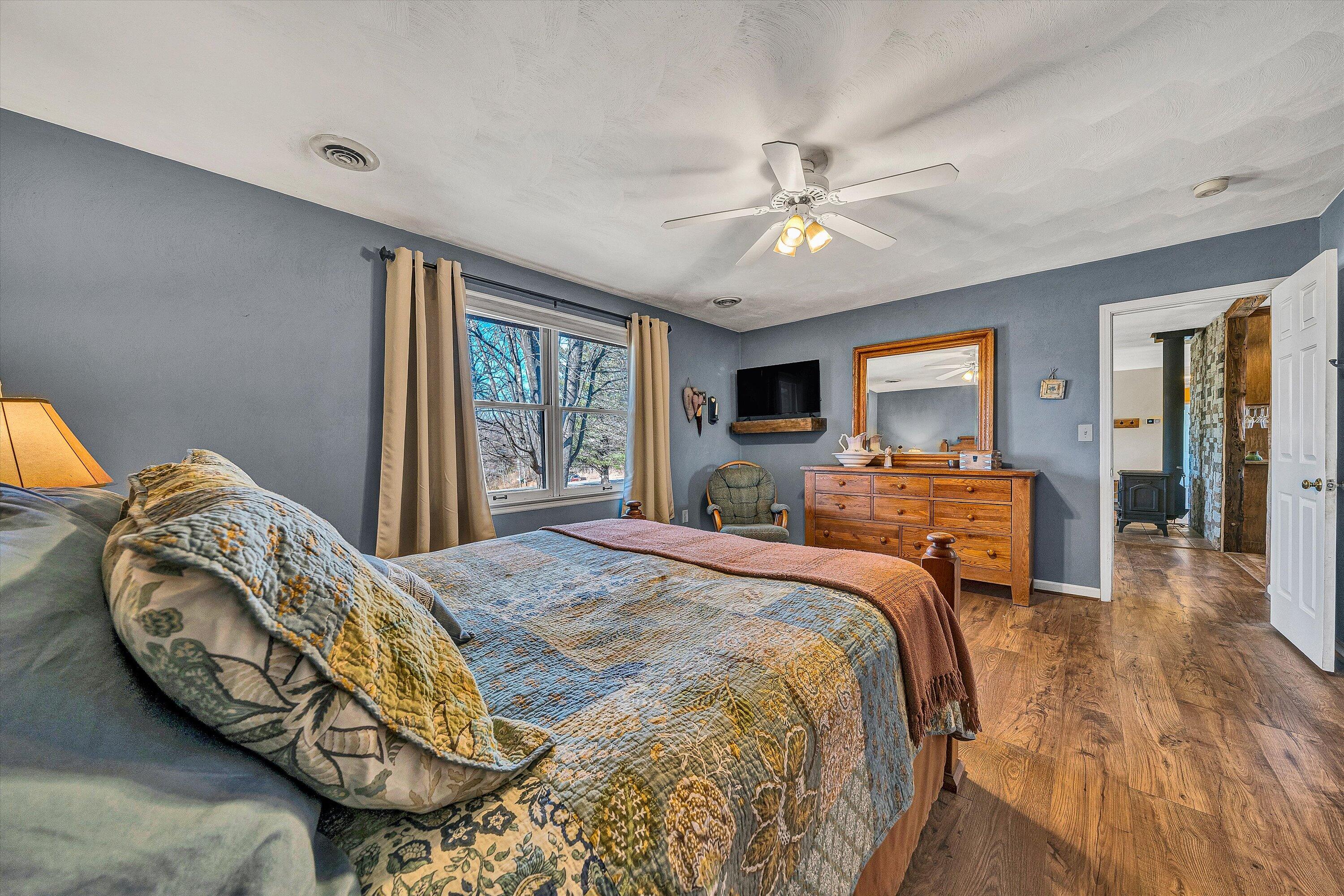 2770 Gravel Hill RD