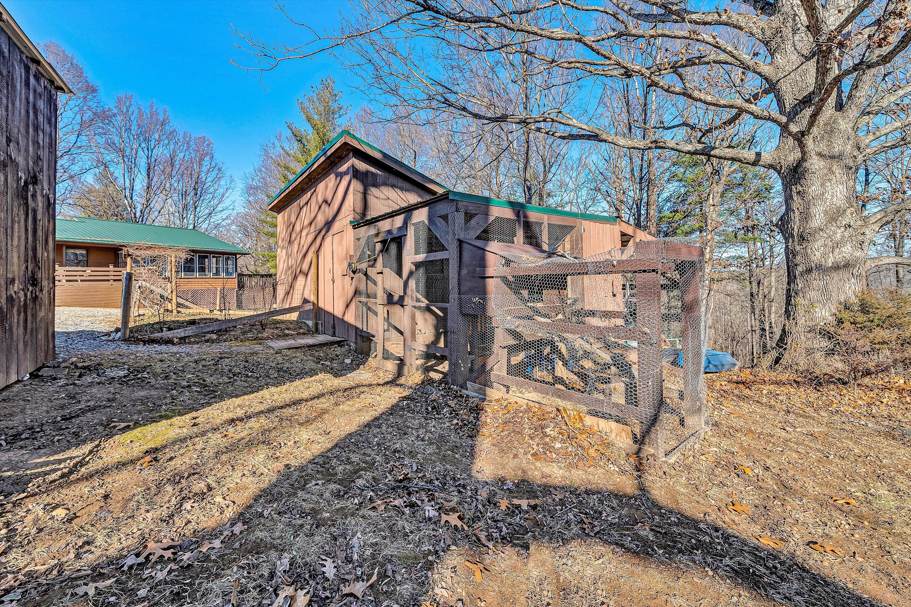 2770 Gravel Hill RD