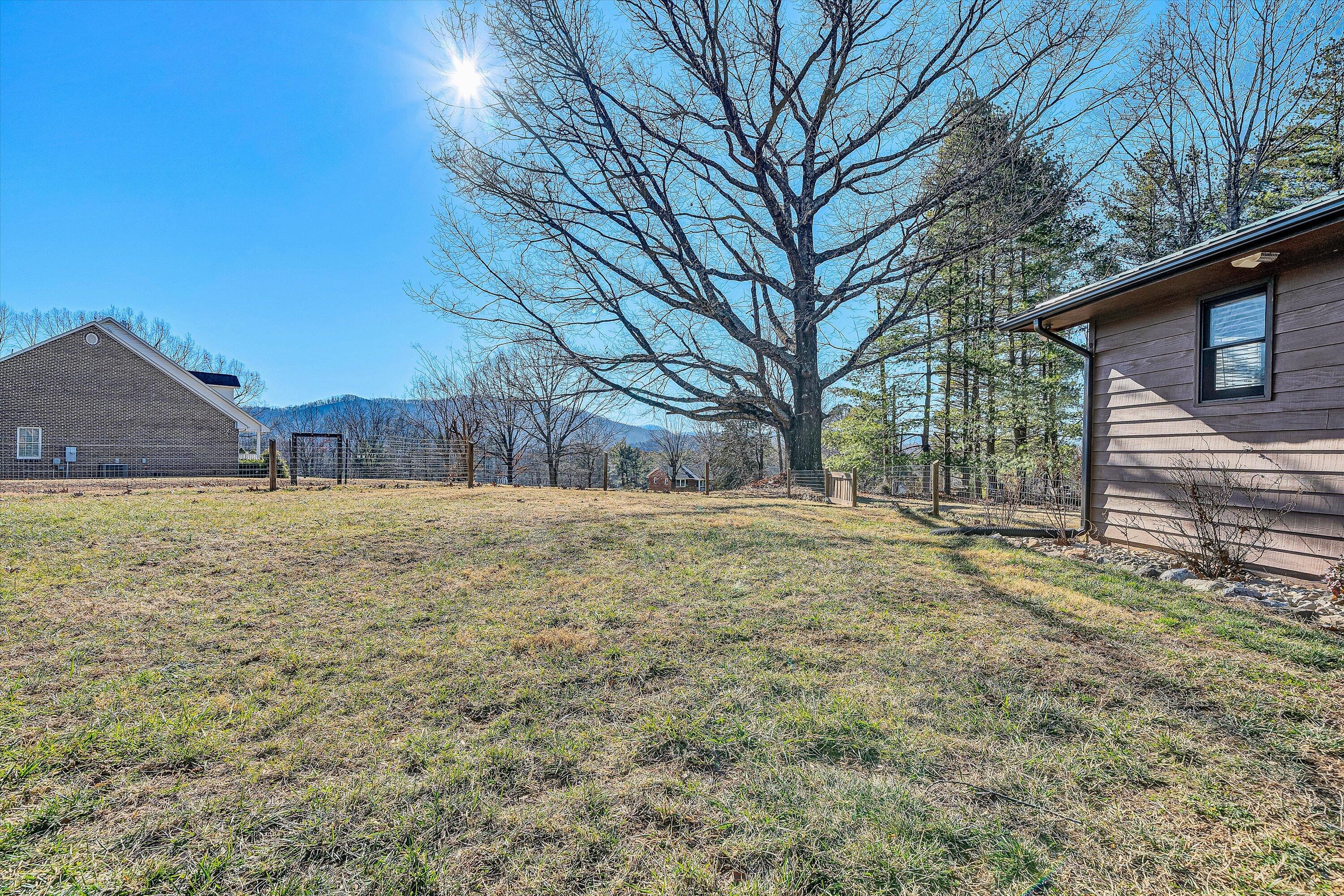 2770 Gravel Hill RD
