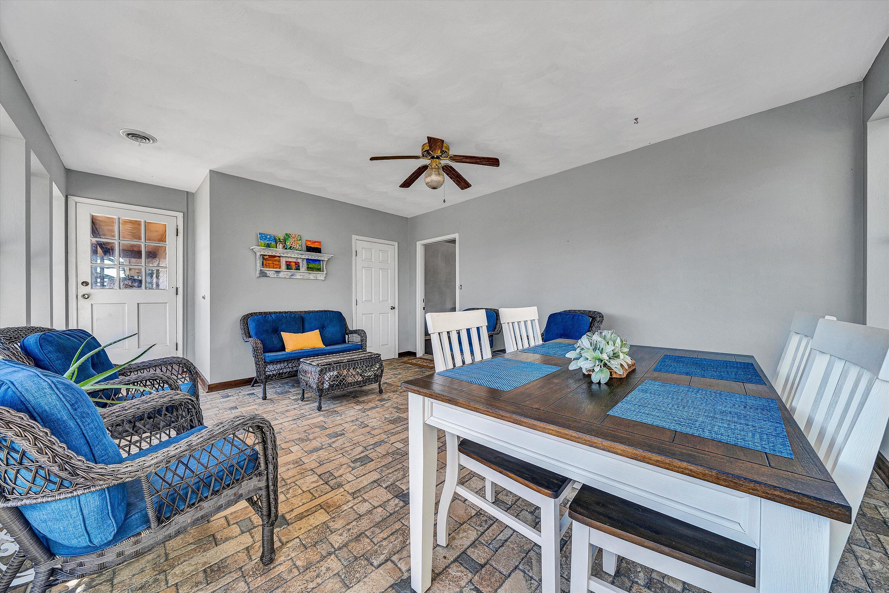 2770 Gravel Hill RD