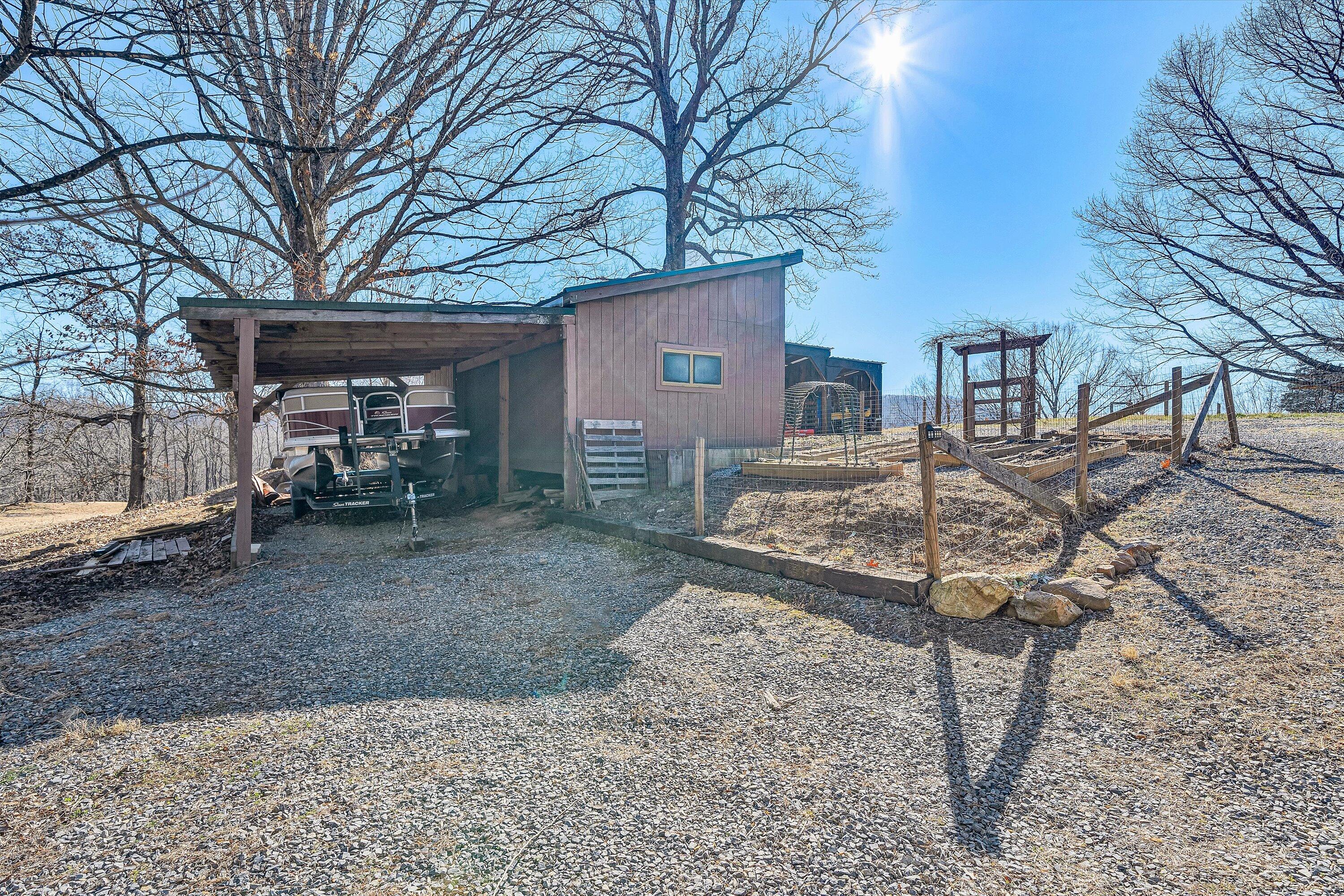 2770 Gravel Hill RD