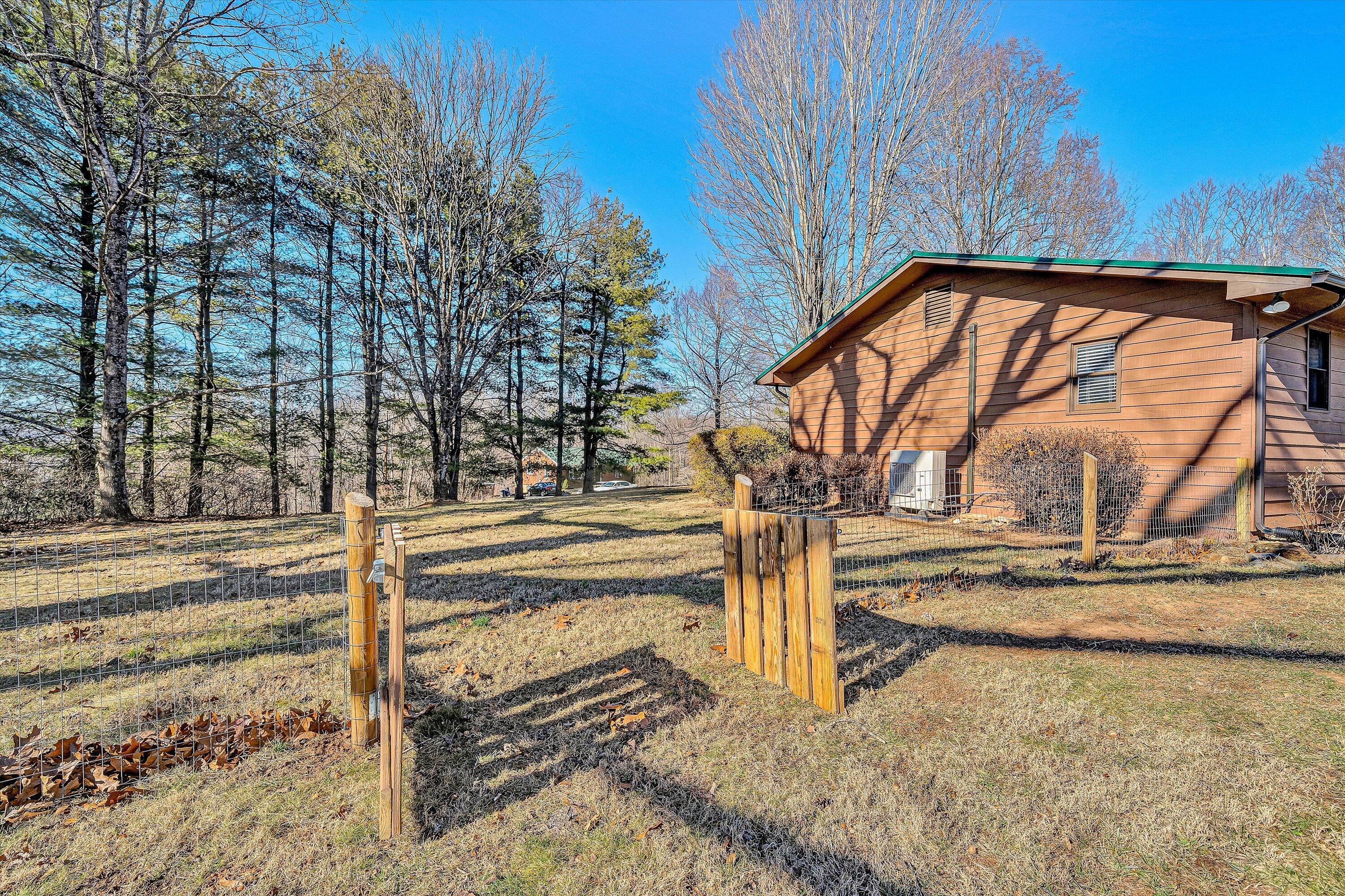 2770 Gravel Hill RD