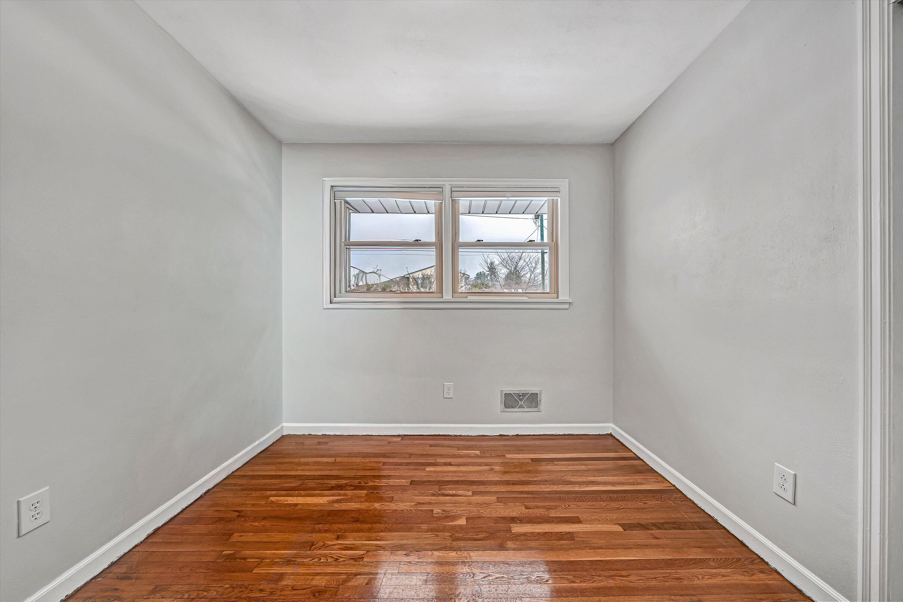 2409 Rollingwood DR