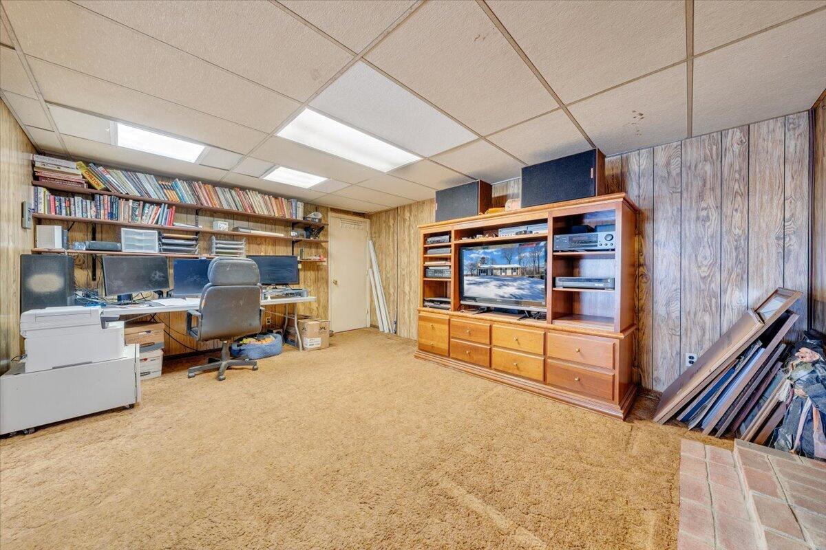 135 Silverbirch DR