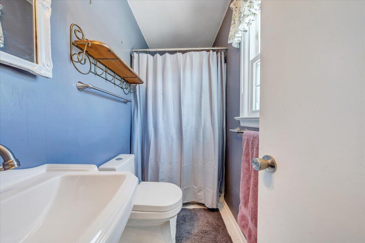 135 Silverbirch DR