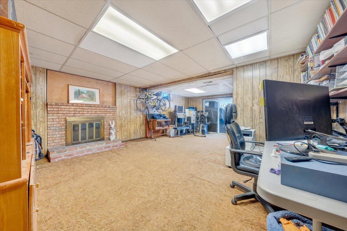 135 Silverbirch DR