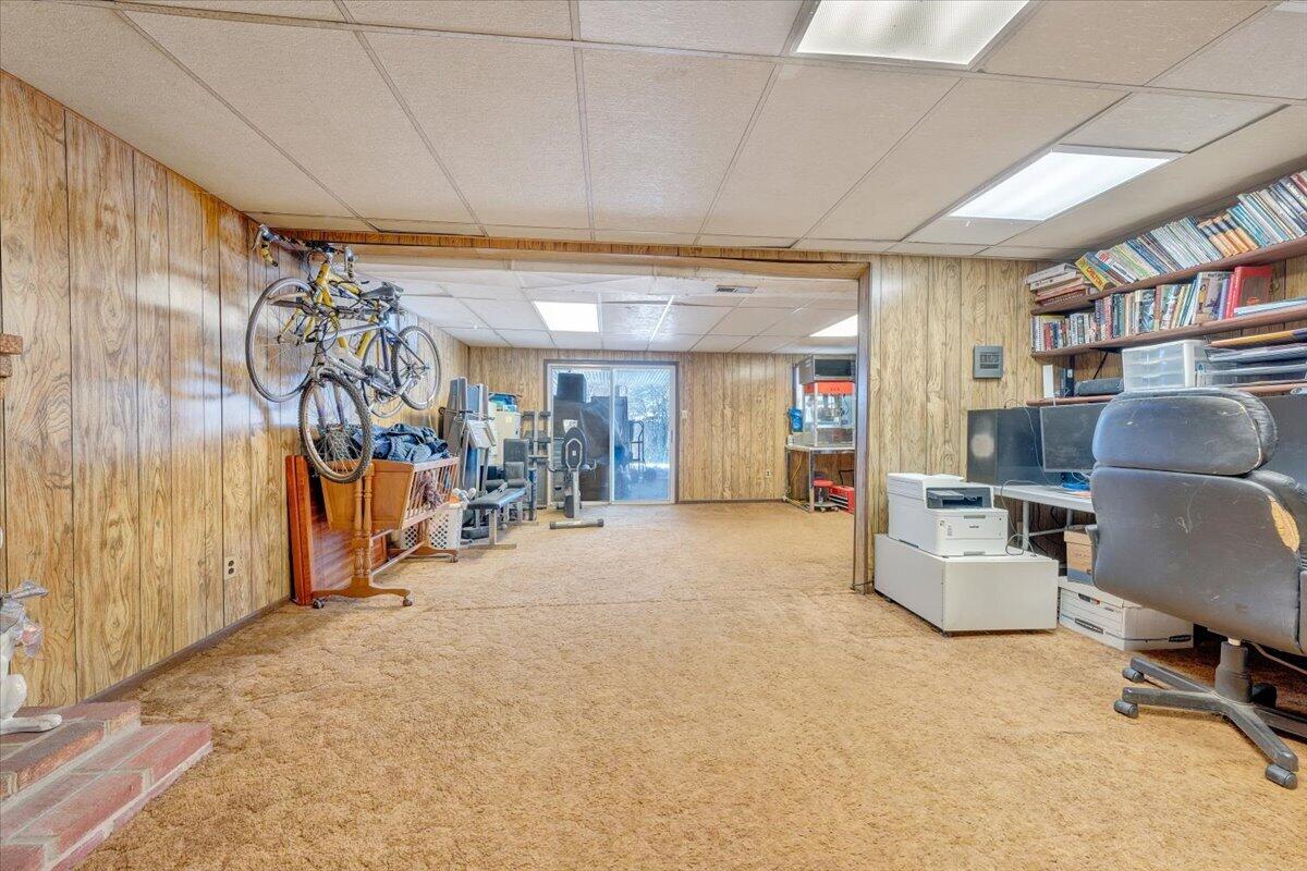 135 Silverbirch DR