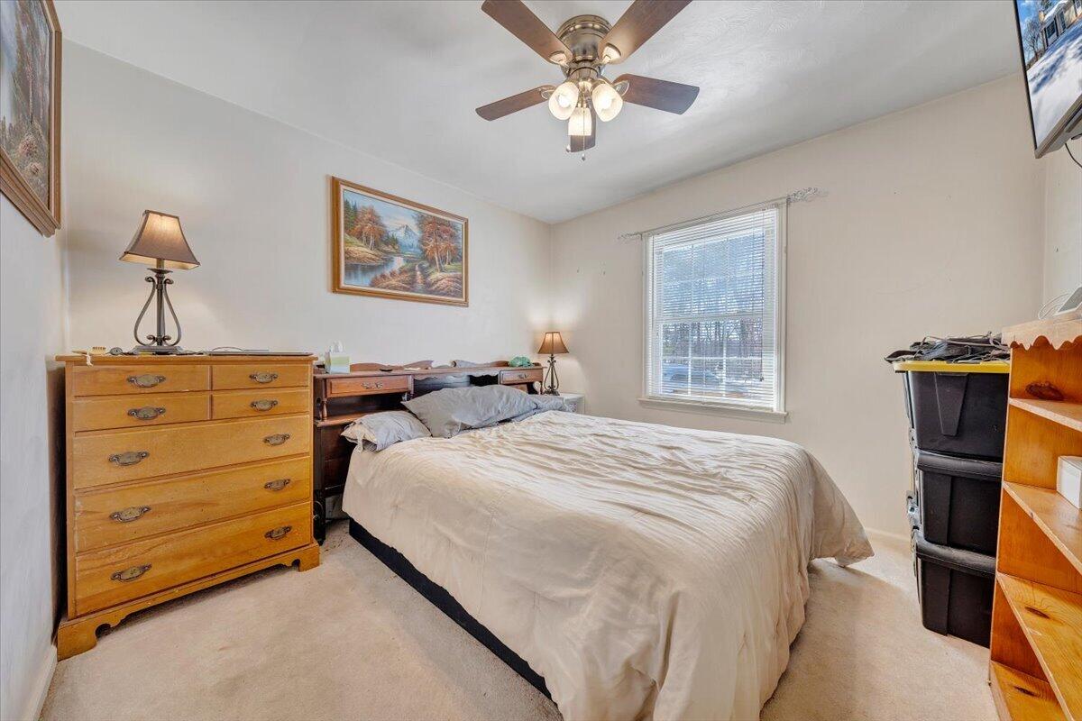 135 Silverbirch DR