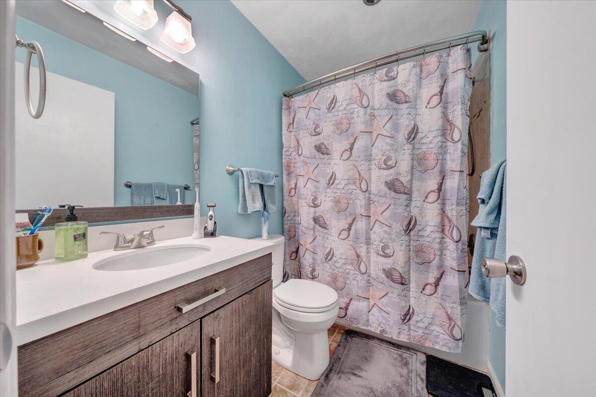 135 Silverbirch DR