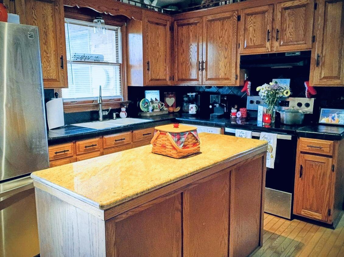 2579 Quarles RD