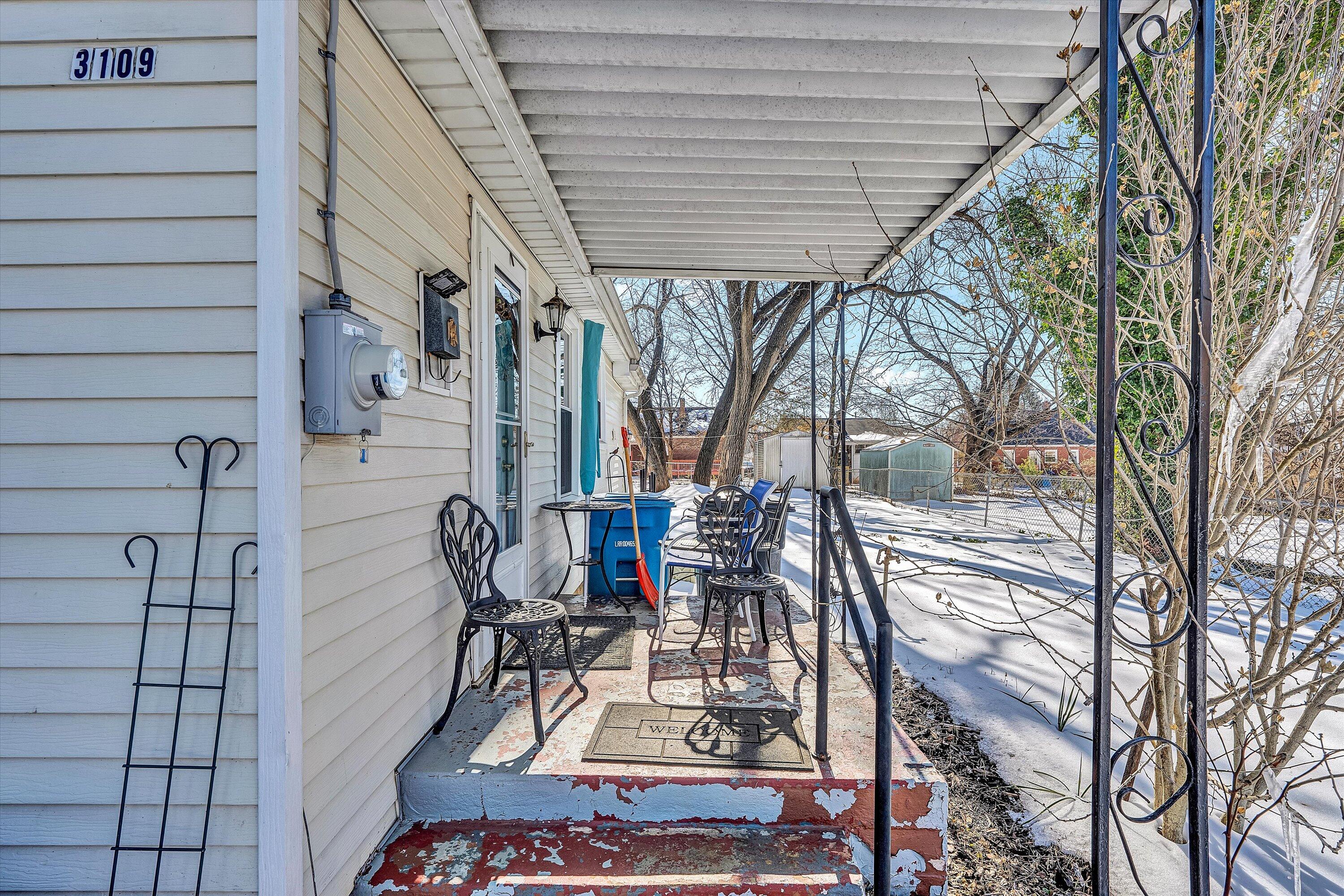 3109 Maplelawn AVE NW