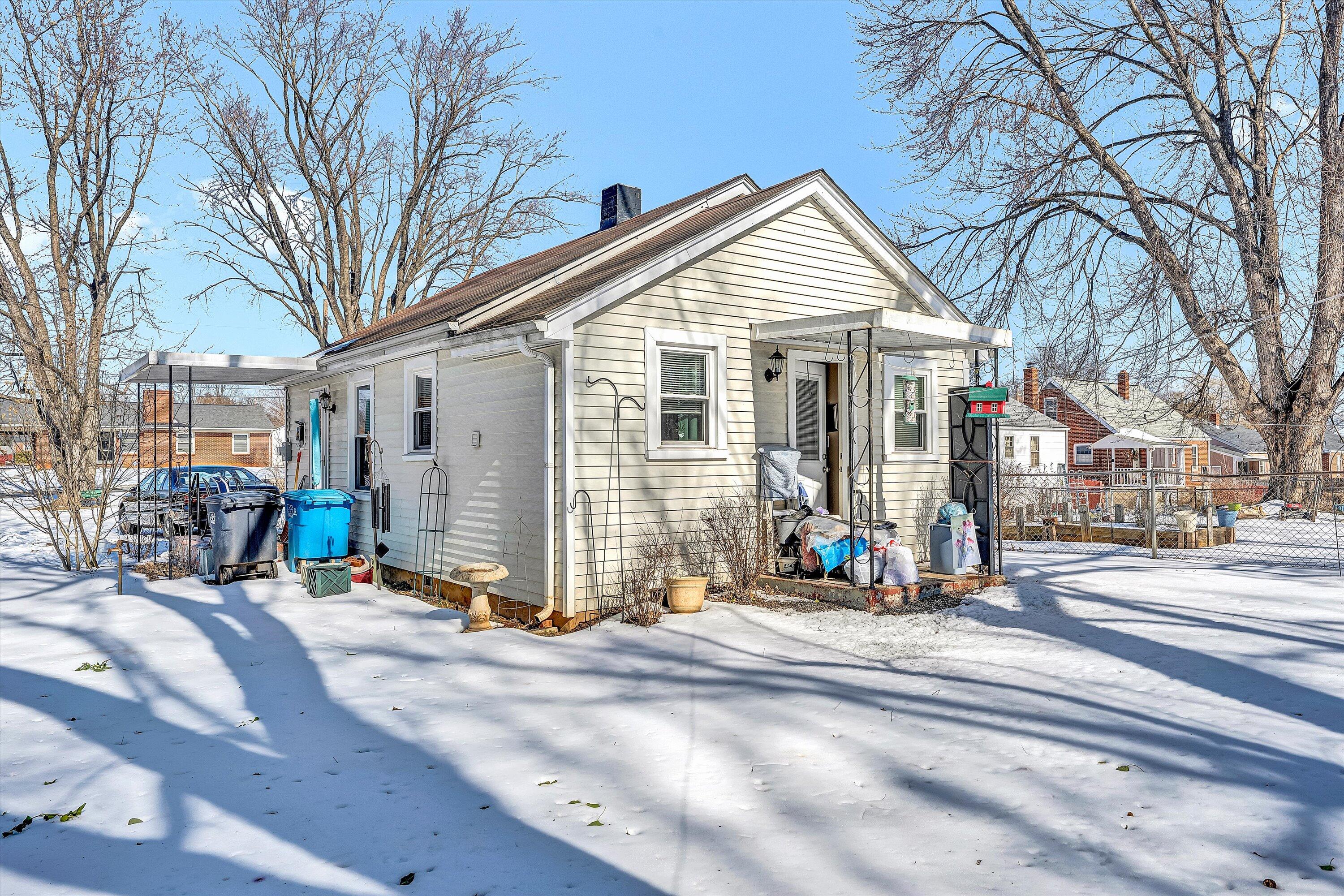 3109 Maplelawn AVE NW