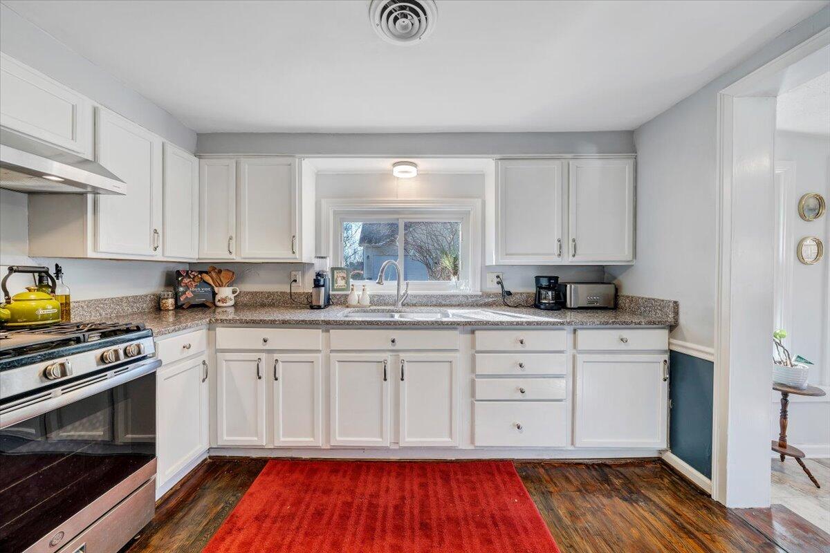 29 Corbett ST