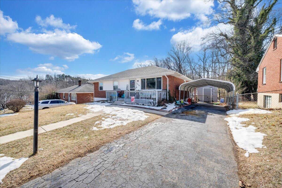 1019 Rosemary AVE SE