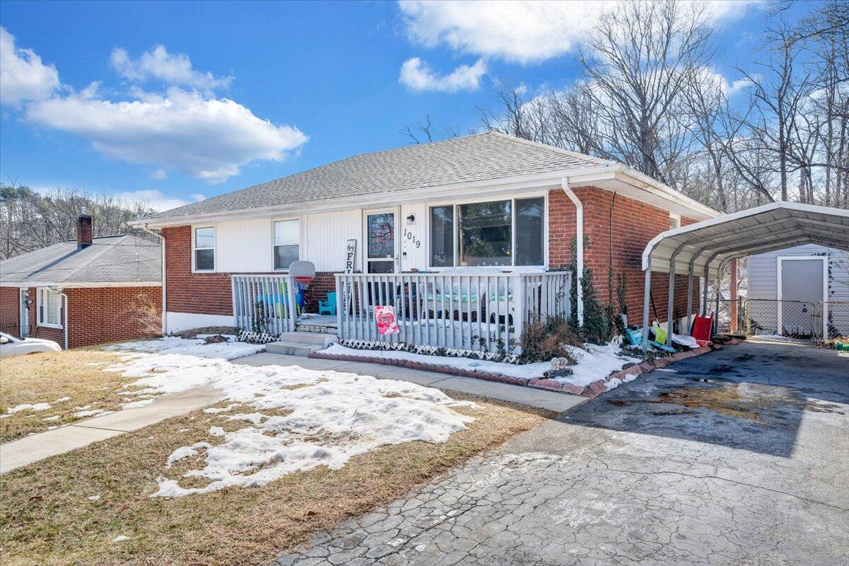 1019 Rosemary AVE SE