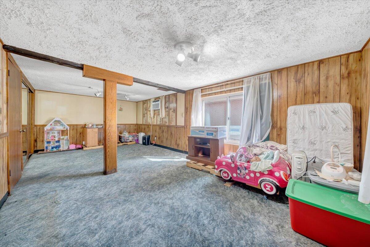 1019 Rosemary AVE SE