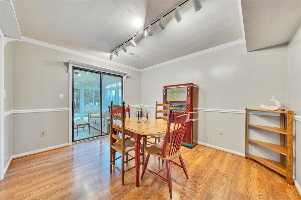 419 Rebecca LN