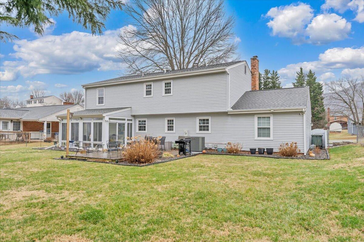 419 Rebecca LN