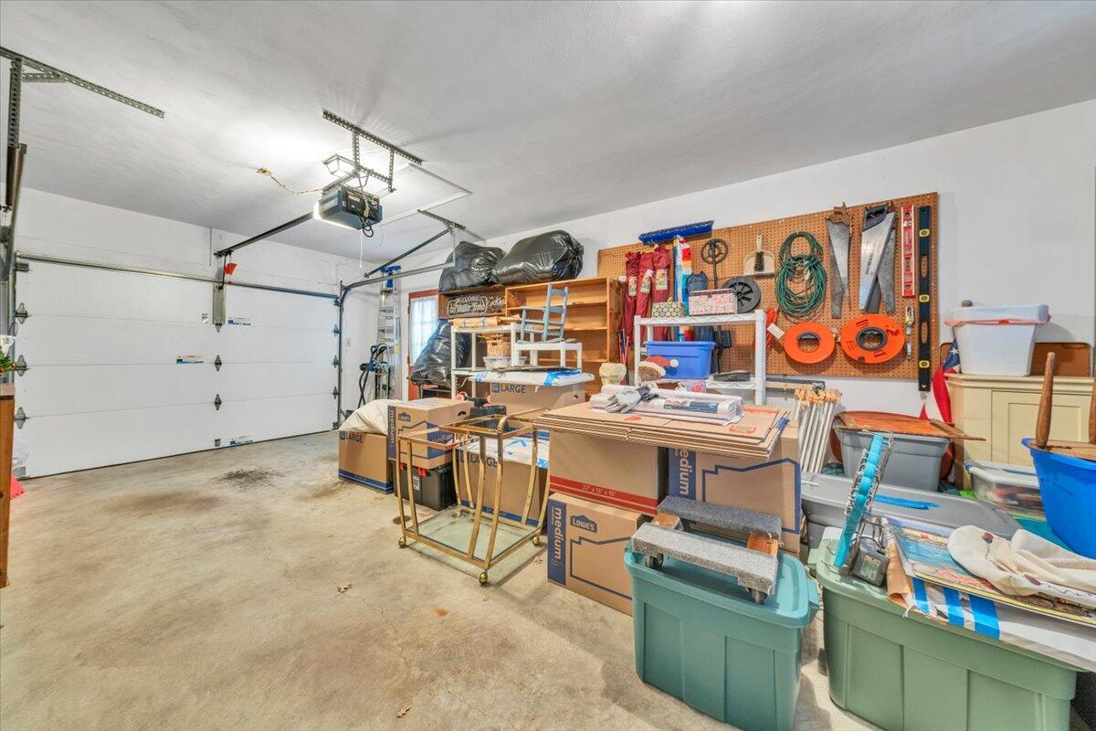 419 Rebecca LN