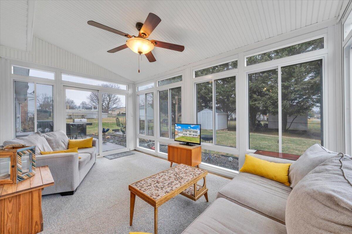 419 Rebecca LN