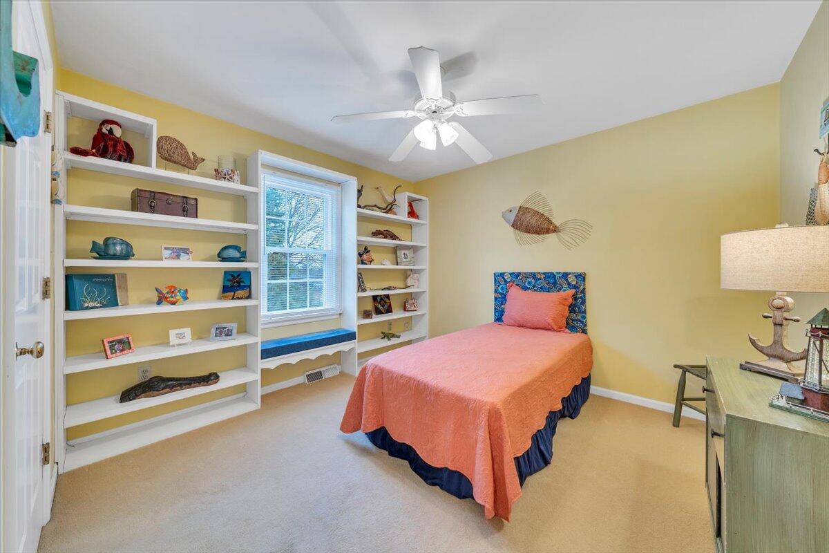 419 Rebecca LN